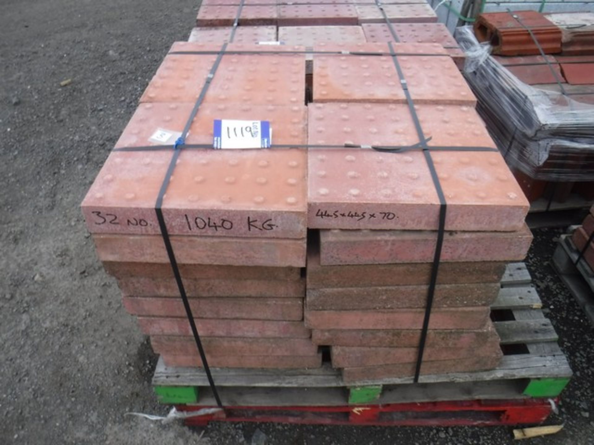 RED BLISTER PAVING - 445x445x70 = 1040kg AND 445x445x50 = 950kg - Image 2 of 2