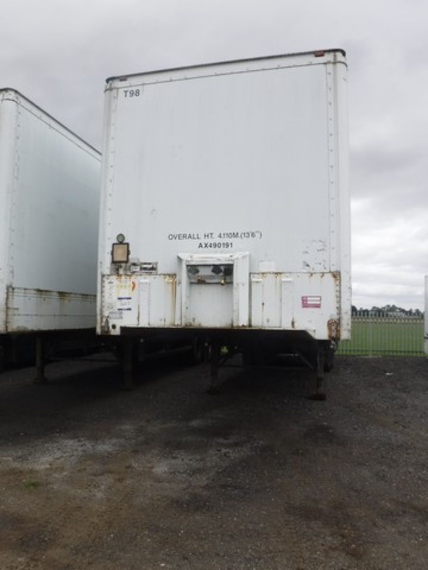 MONTRACON 2002 40ft BOX TRAILER SN-DV60140 - Image 5 of 7