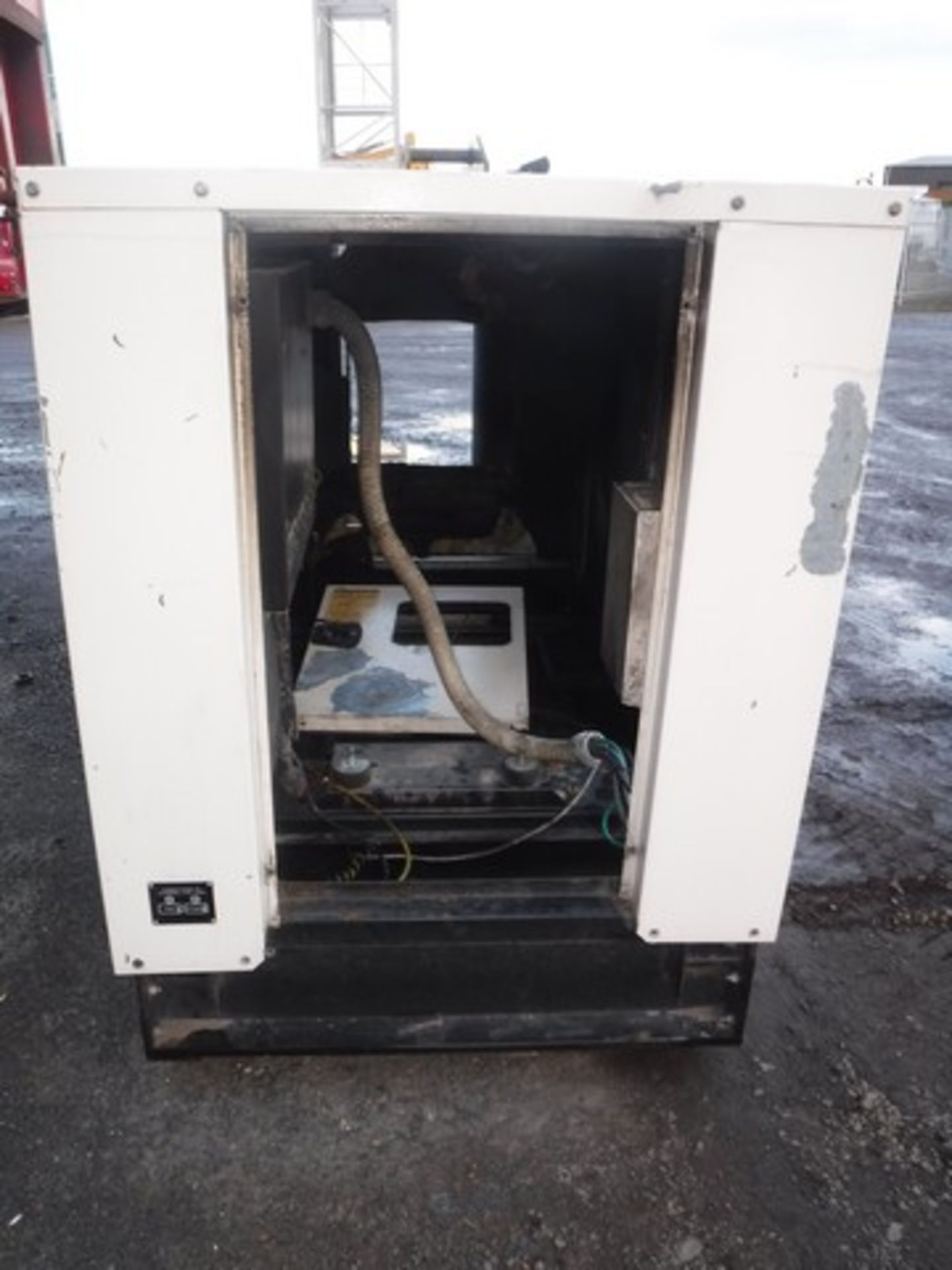 BRUNO GENERATOR 60KVA CABINET C/W SILENCER AND FUEL TANK - Bild 2 aus 4