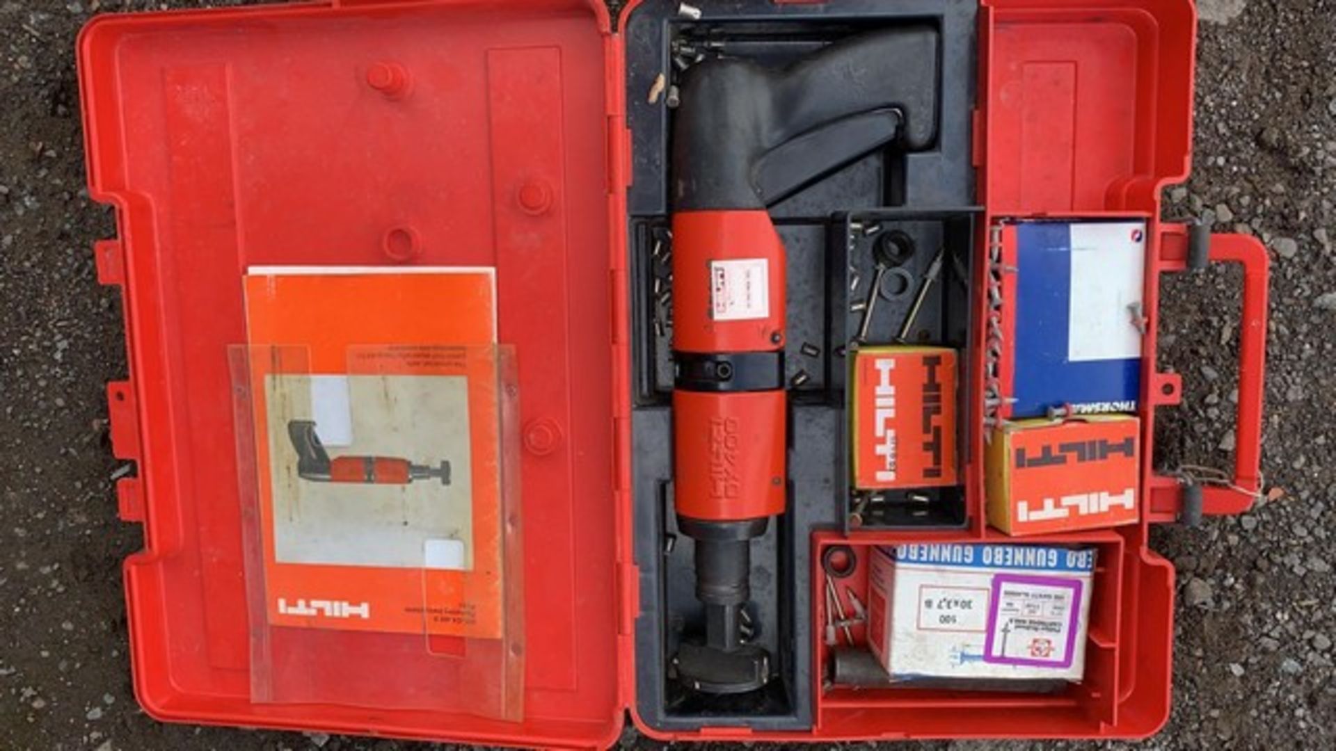 HILTI DX400B NAIL GUN - Bild 2 aus 2