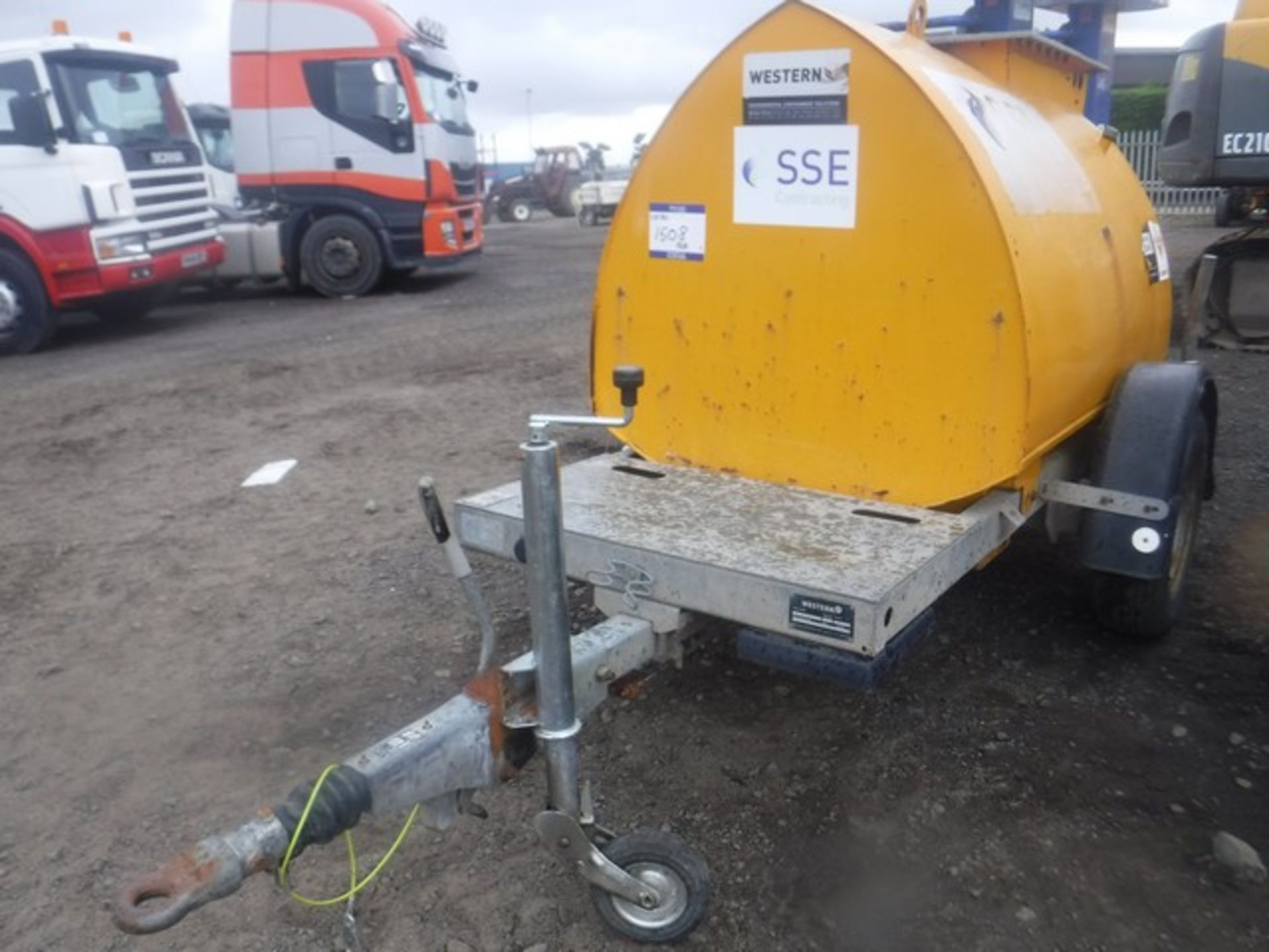 WESTERN FAST TOW 2010 DIESEL BOWSER 950LTR C/W ELECTRIC PUMP, HOSE AND NOZZLE - Image 2 of 9