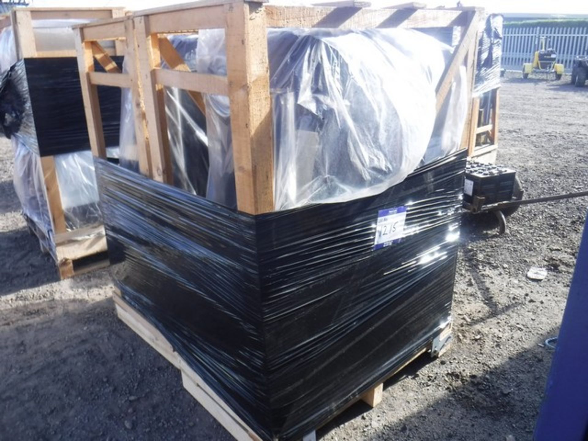 DEVILLE MULTI-FUEL HEATER X2 PALLETS - Image 2 of 2