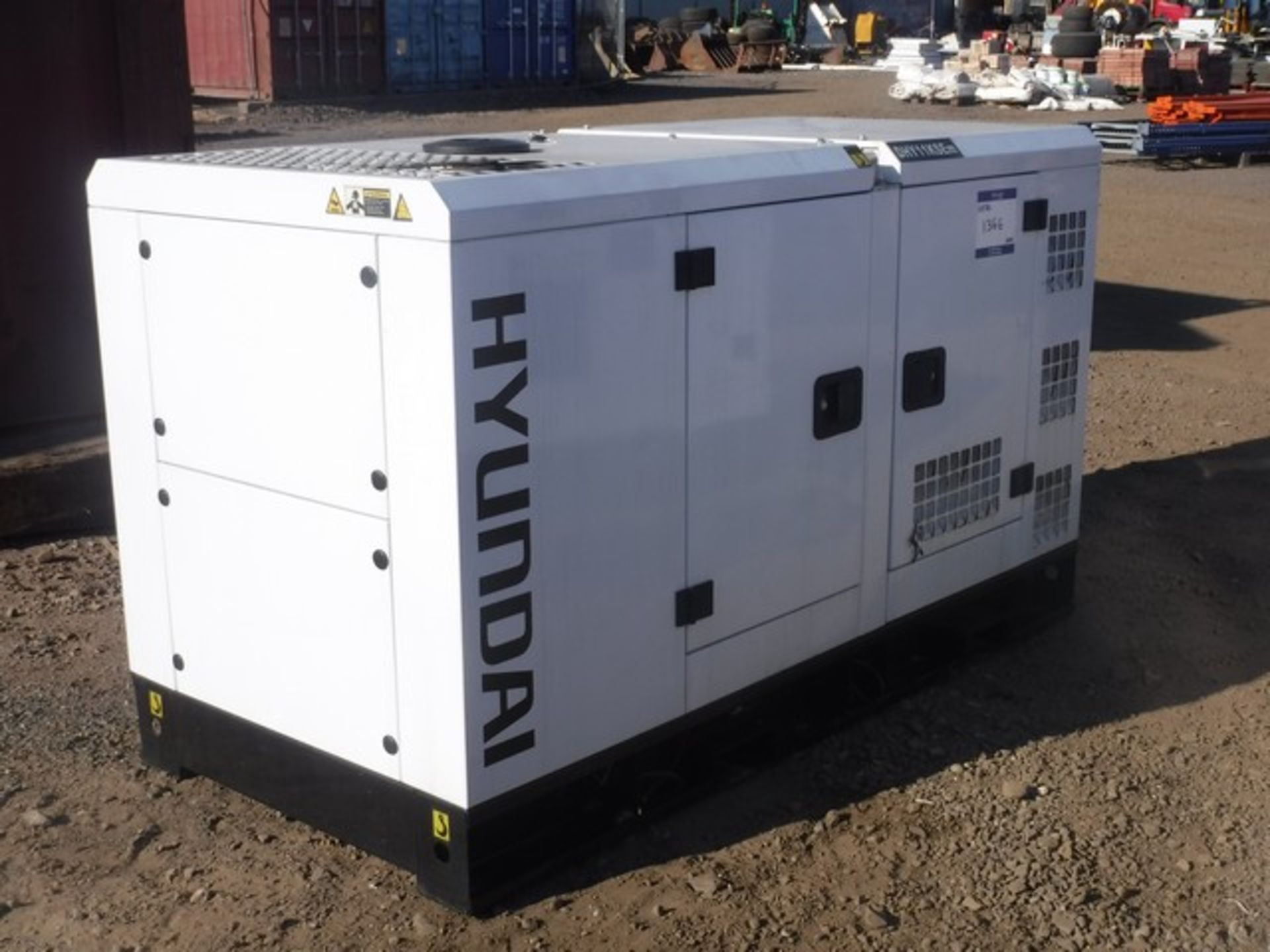 HYUNDAI GENERATOR 14KVA 11KW 8879 HOURS SN- 15070023