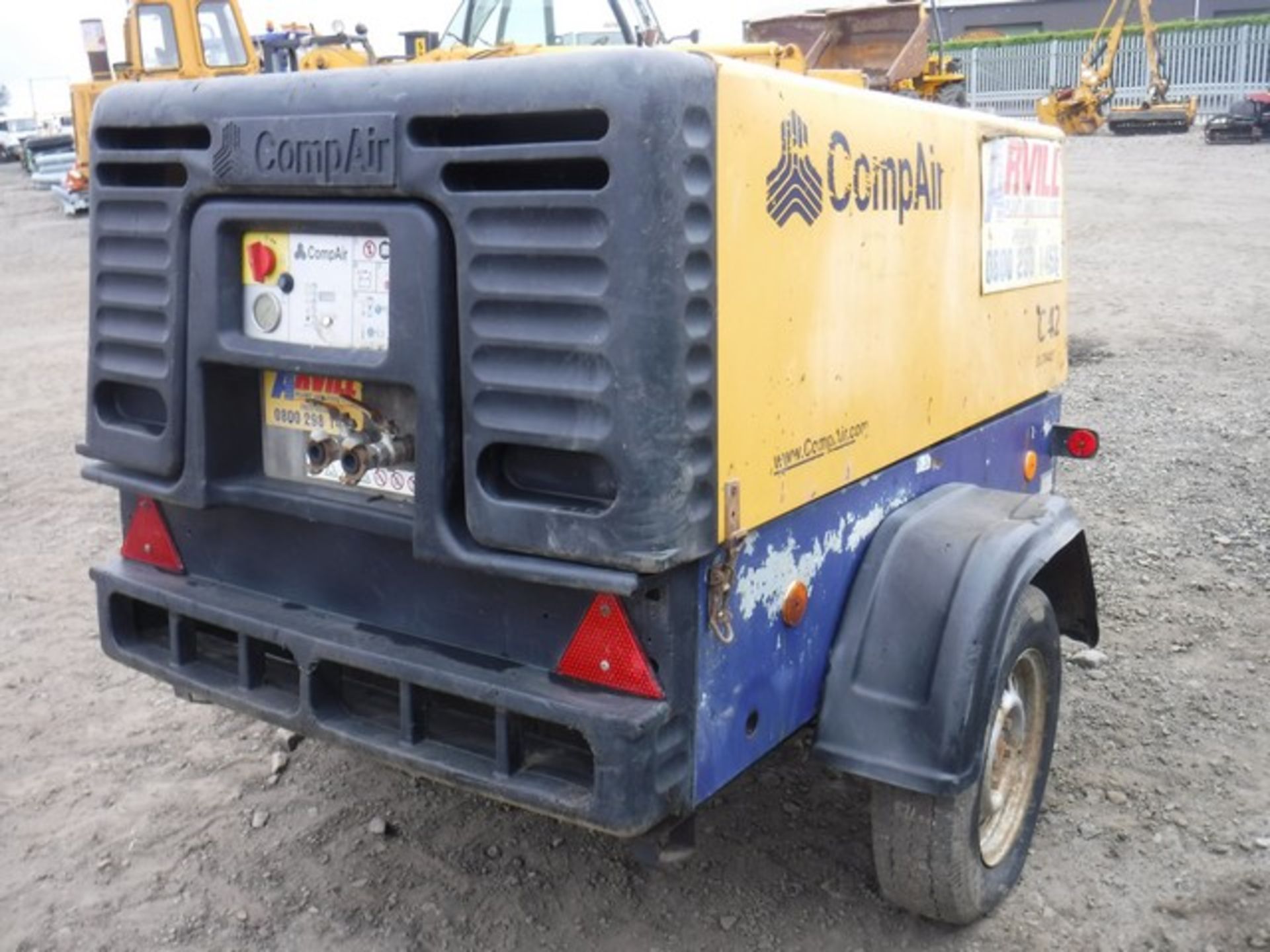 COMPAIR C42 SINGLE TOOL DIESELCOMPRESSOR 2008 - Image 5 of 7