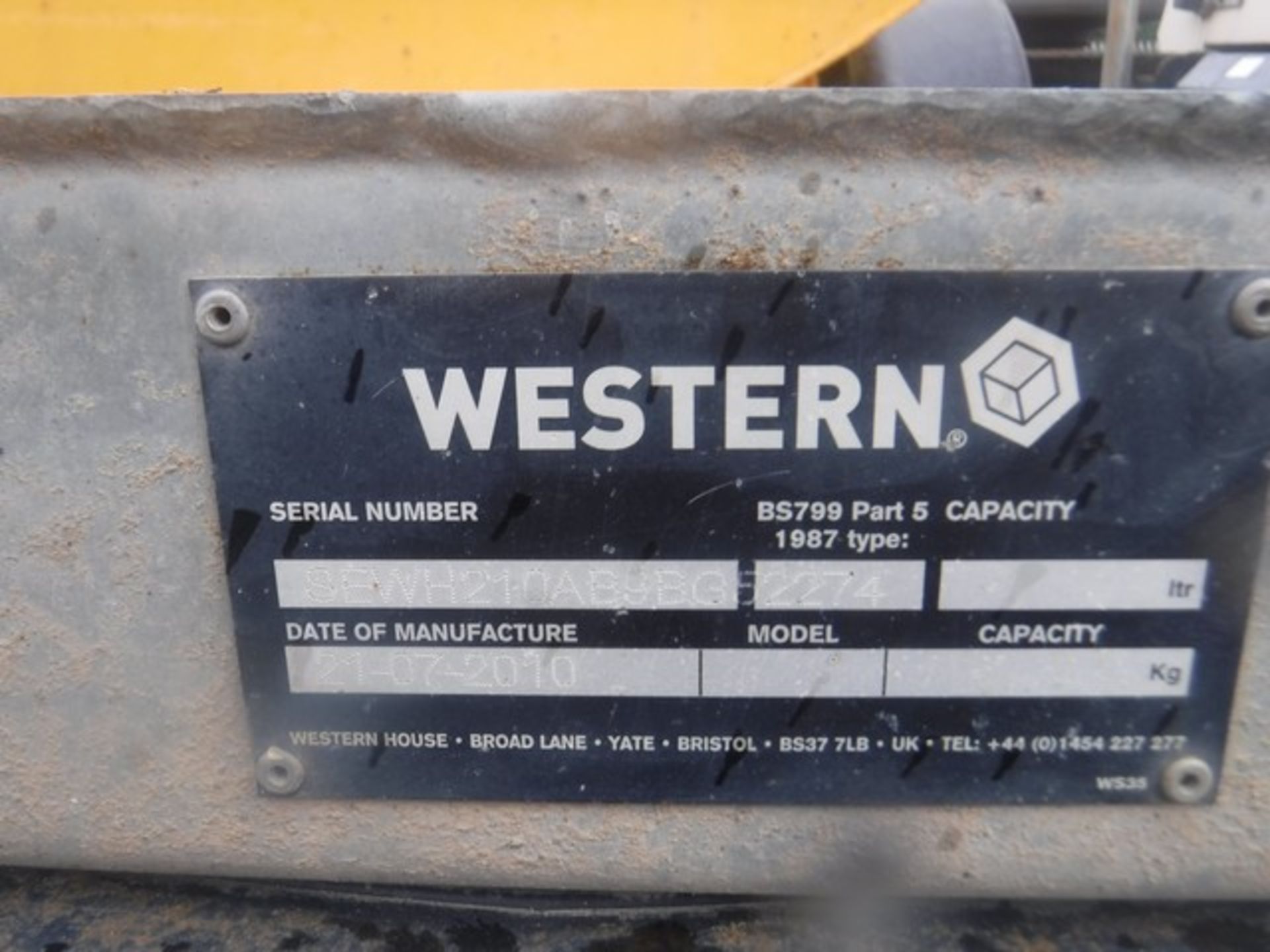 WESTERN FAST TOW 2010 DIESEL BOWSER 950LTR C/W ELECTRIC PUMP, HOSE AND NOZZLE - Image 3 of 9