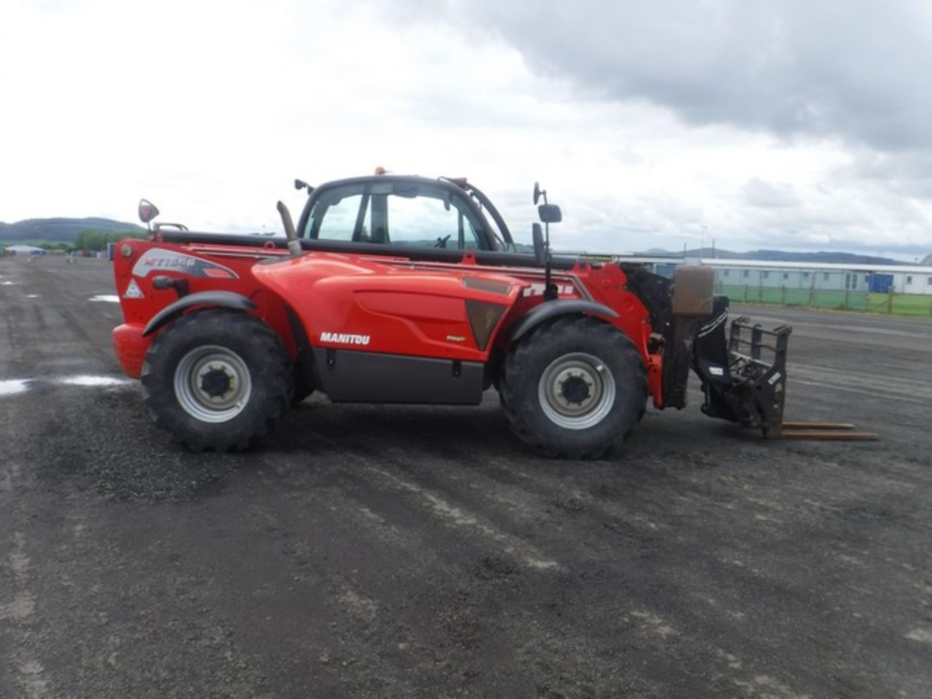 MANITOU MT1840 TELESCOPIC FORKLIFT 5413HRS (NOT VERIFIED) - Image 4 of 9