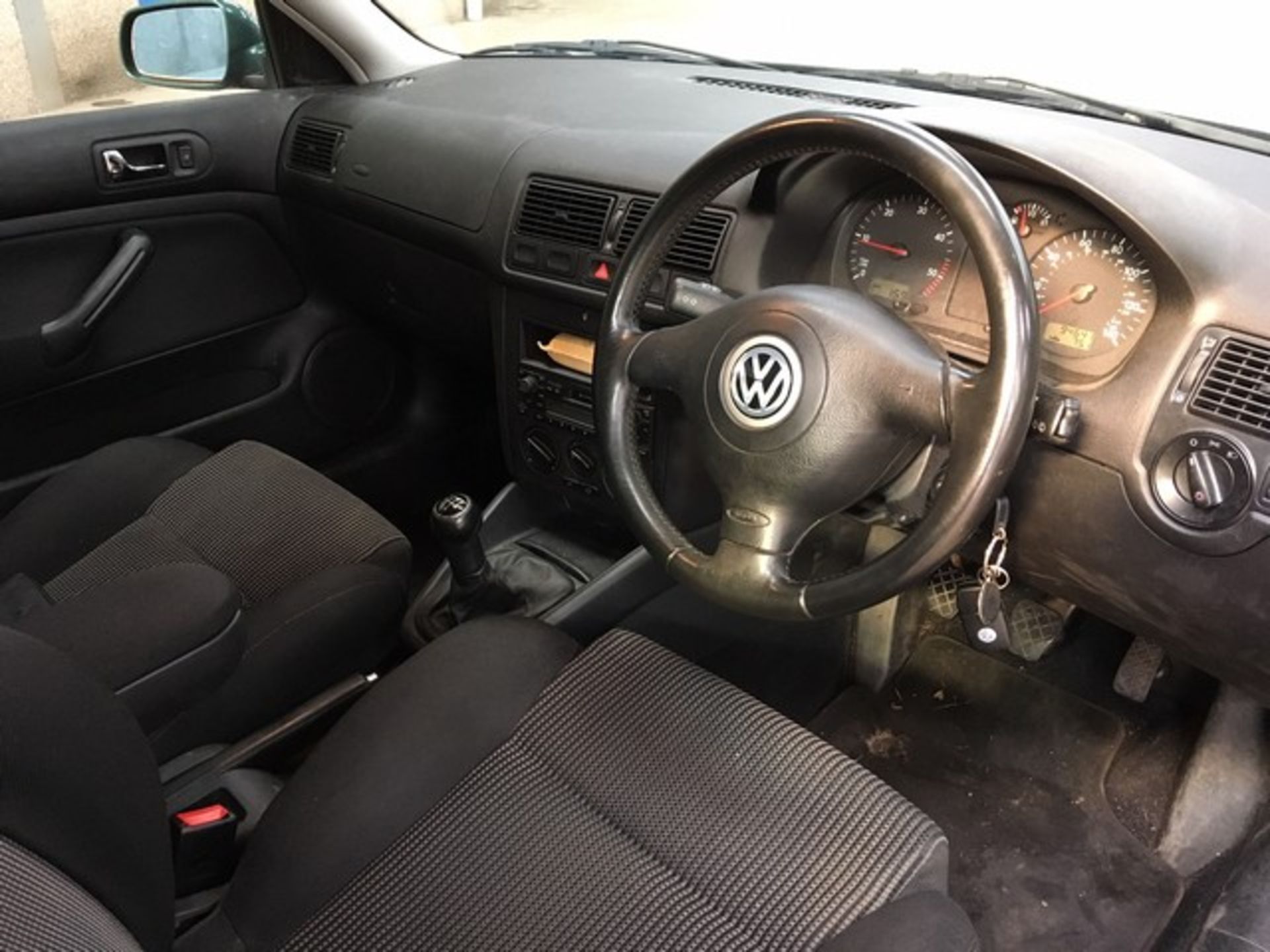 VOLKSWAGEN GOLF GT TDI - 1900cc - Image 4 of 5