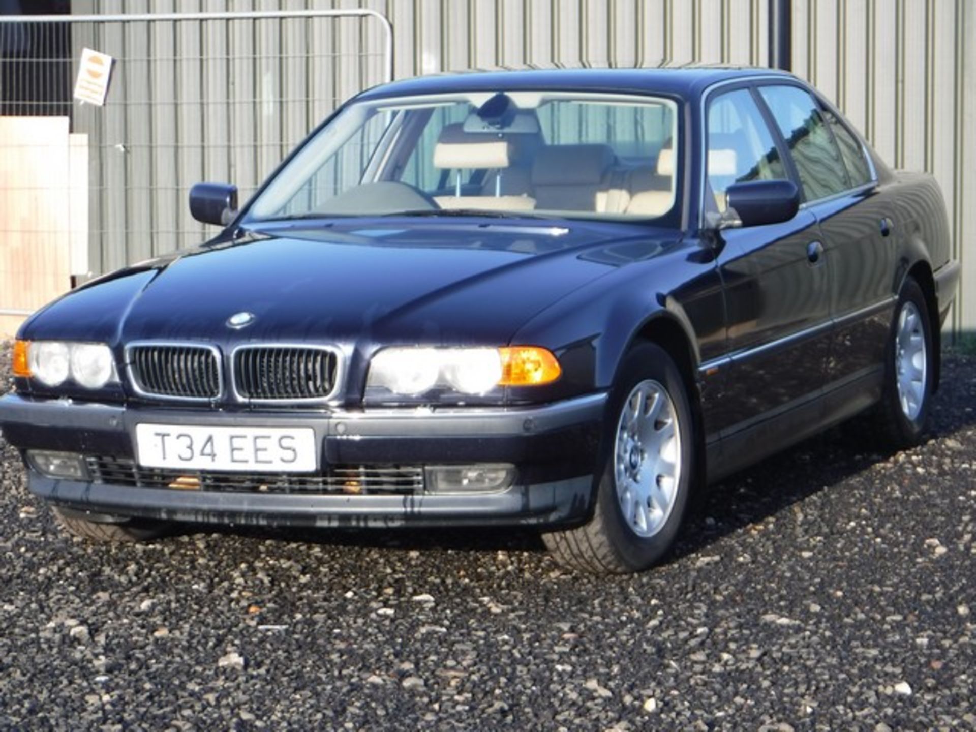 BMW 735I AUTO - 3498cc - Image 2 of 10