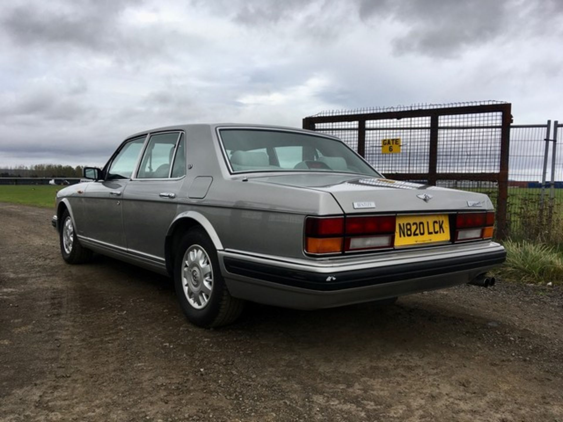 BENTLEY BROOKLANDS AUTO - 6750cc - Image 5 of 30