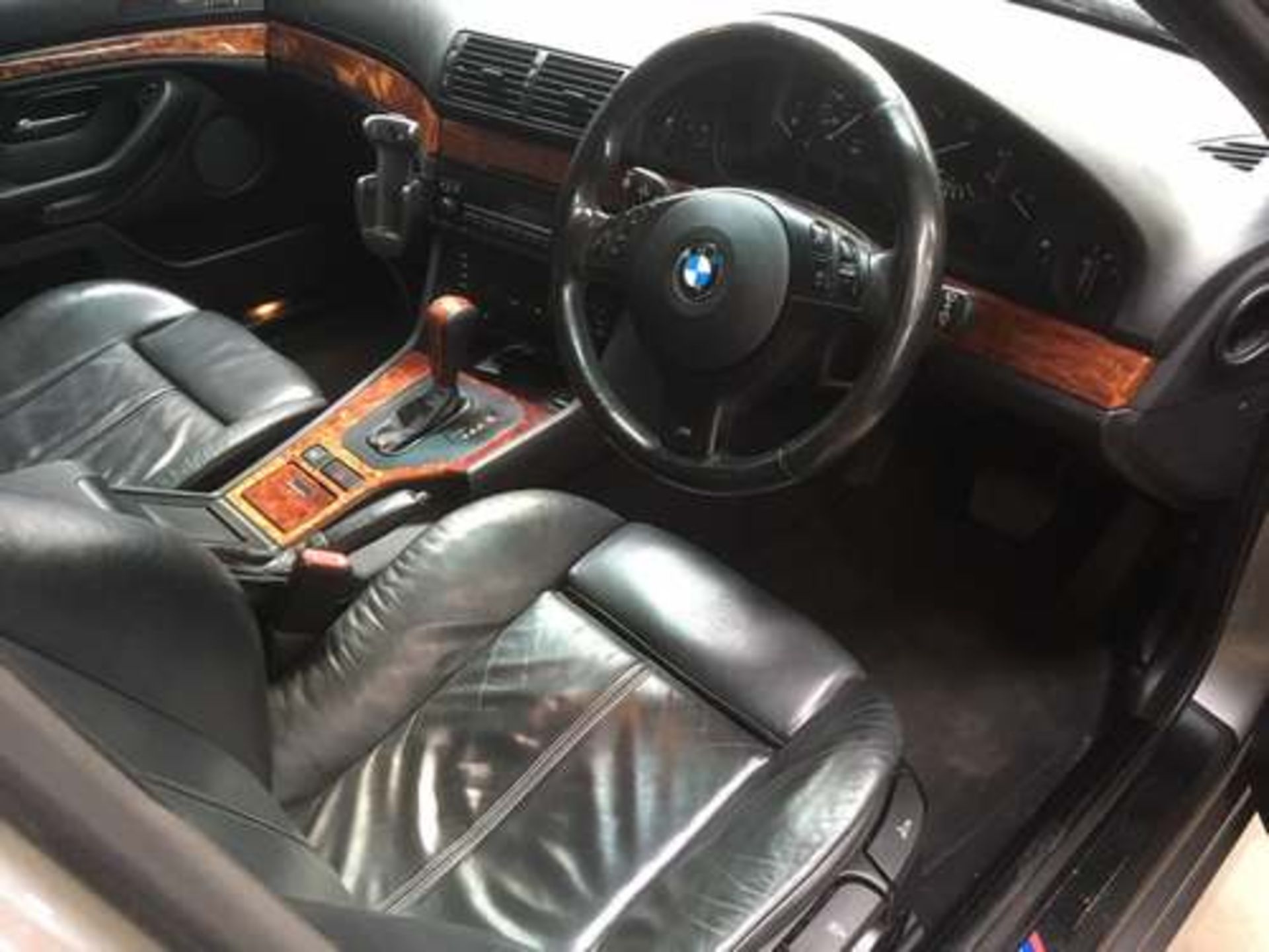 BMW 525 I SPORT AUTO - 2494cc - Image 2 of 2