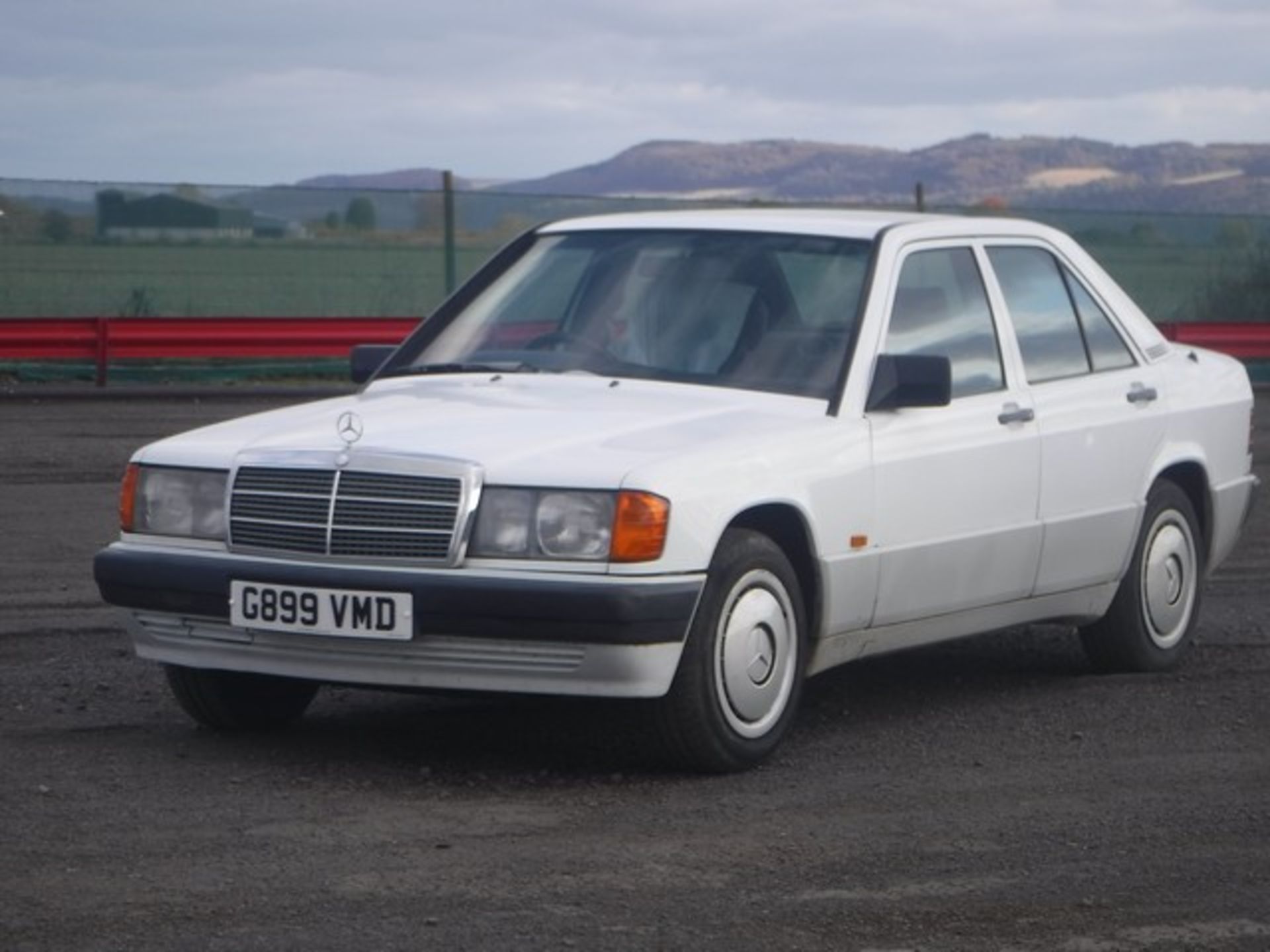 MERCEDES 190D DIESEL - 1997cc