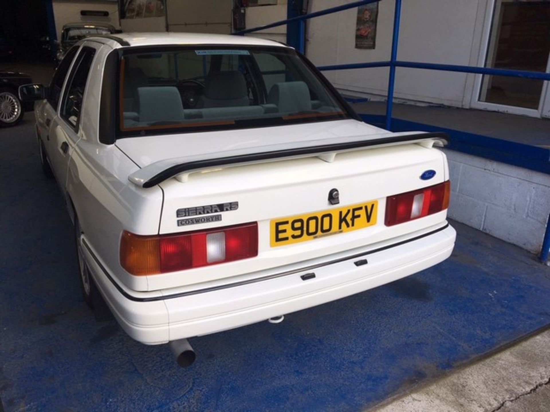 FORD SIERRA RS COSWORTH - 1993cc - Image 17 of 42