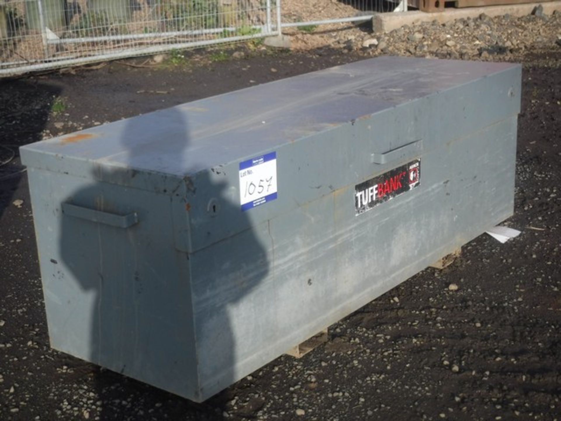 TUFF BANK LARGE METAL BOX WITH GAS RAM AND KEYS x1