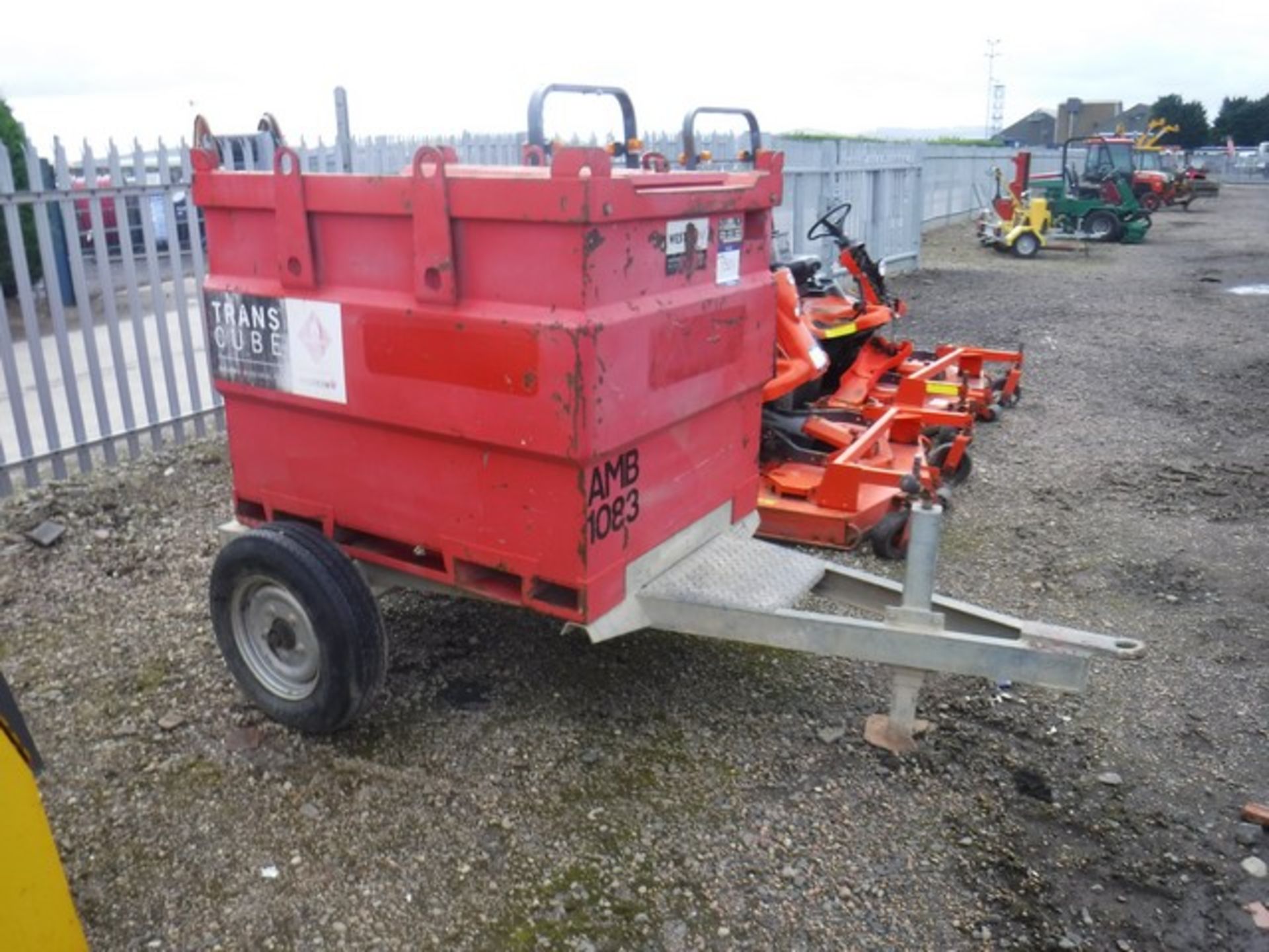 WESTERN TRANS CUBE 950LTR TOWABLE FUEL BOWSER C/W HAND PUMP AND NOZZLE SN - 0601044314 ASSET NO -