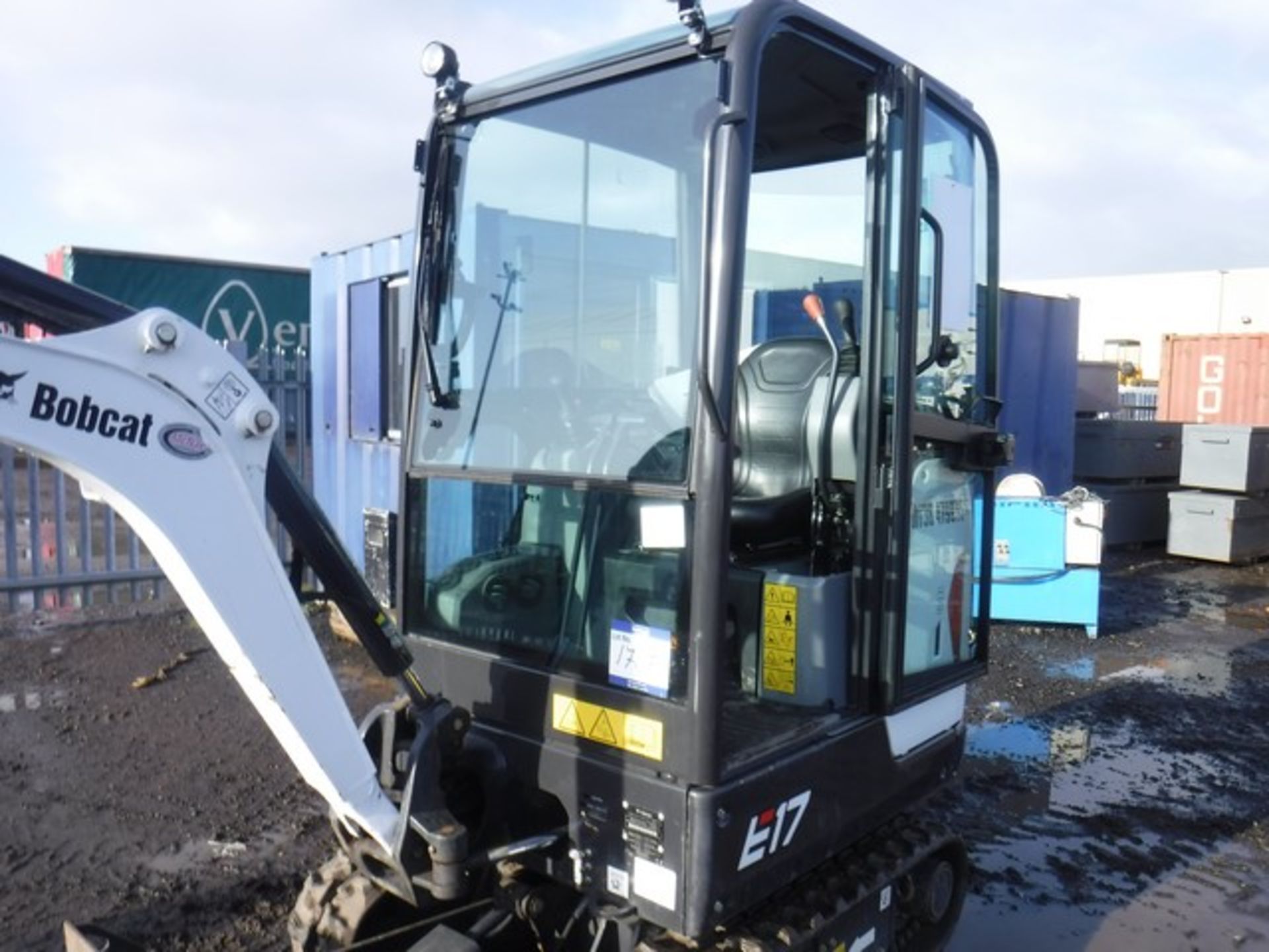 BOB CAT E17 - 2018 COMPACT EXCAVATOR WITH CAB 242 HRS (NOT VERIFIED) SN - B27H12787 - Image 2 of 9