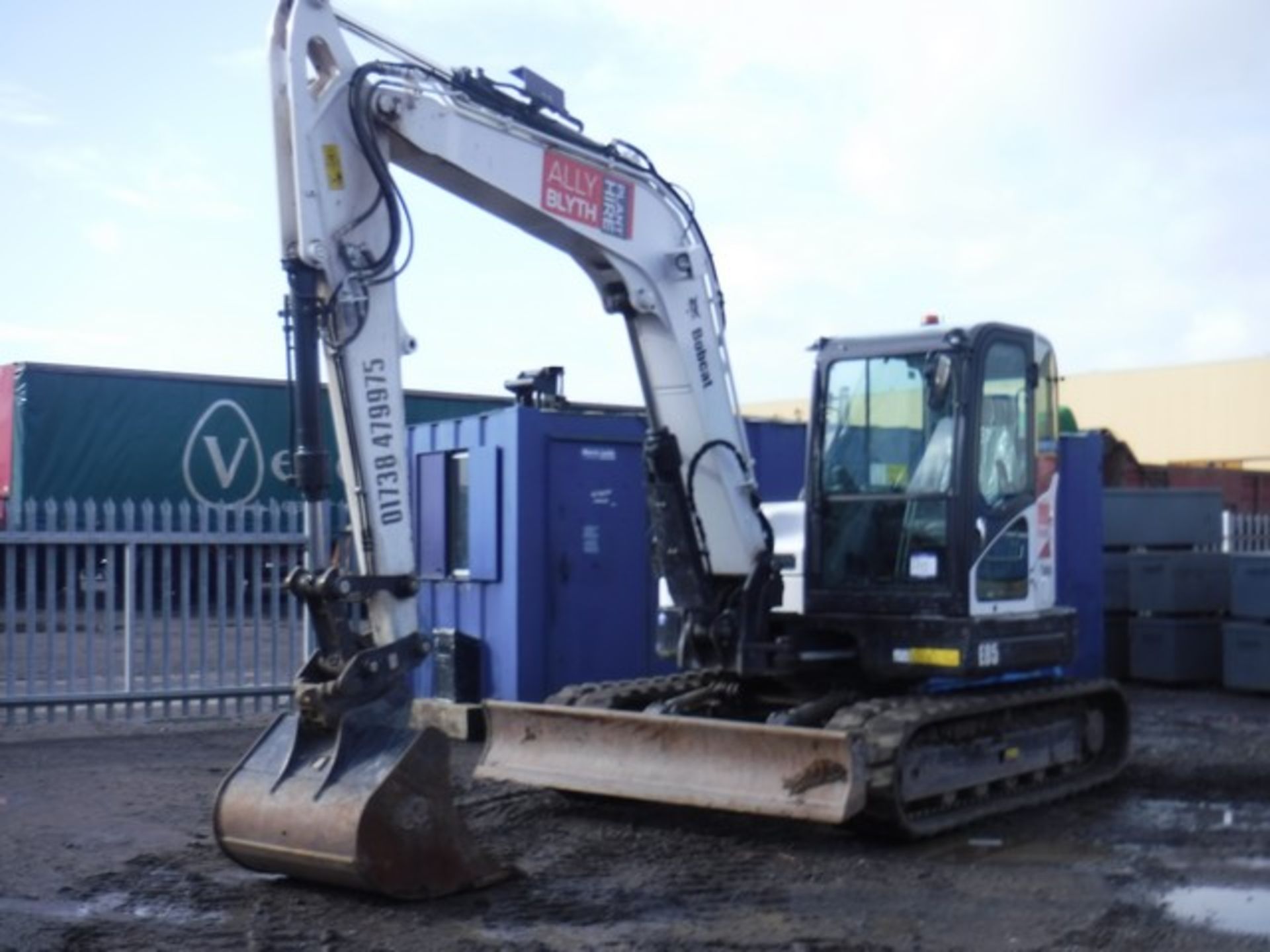 BOB CAT E85 - 2017 COMPACT EXCAVATOR 520 HRS (NOT VERIFIED) SN - B34S14150