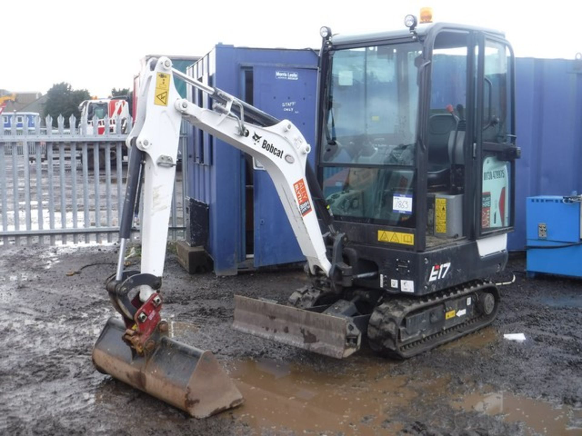 BOB CAT E17 - 2018 COMPACT EXCAVATOR WITH CAB 182 HRS (NOT VERIFIED) SN - 11001586