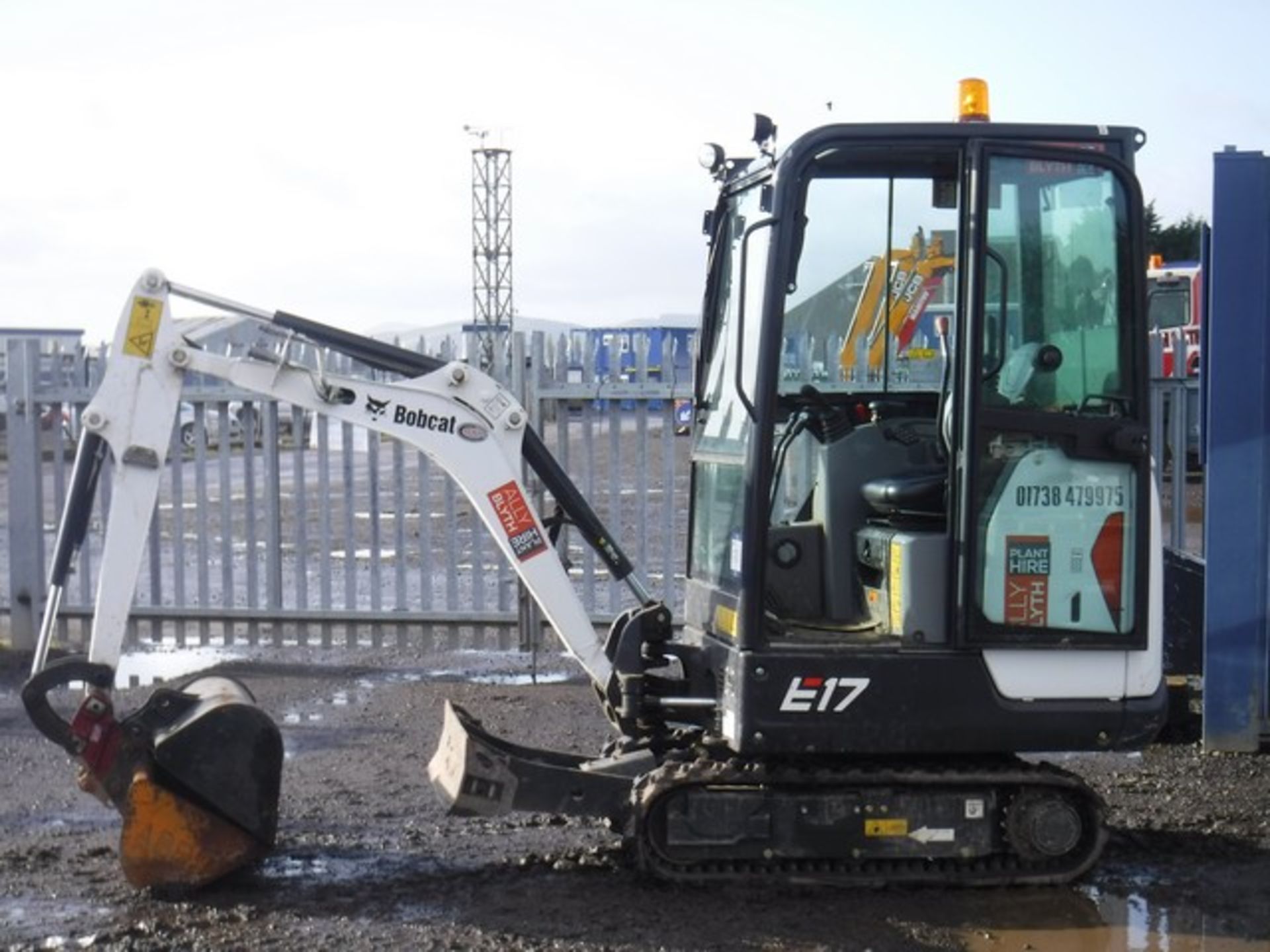 BOB CAT E17 - 2018 COMPACT EXCAVATOR WITH CAB AND BUCKET 166 HRS (NOT VERIFIED) SN - B27H12779 - Image 2 of 12