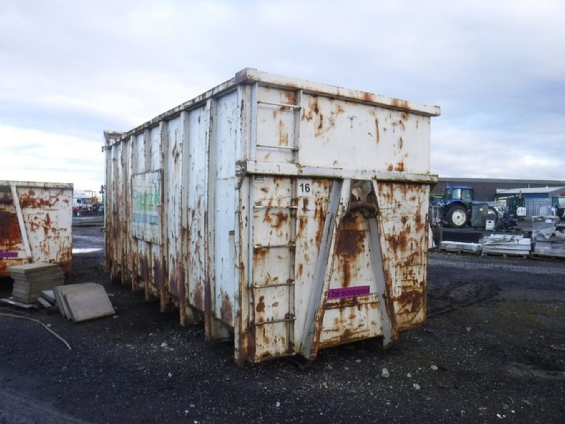 OPEN TOP SKIP - 7FT x 19FT - Image 2 of 2