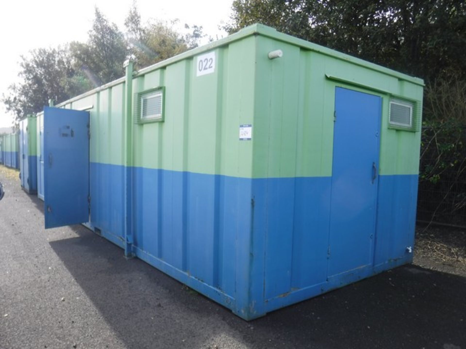 INTEGRA 32 x 10FT ANTI VANDAL UNIT C/W CANTEEN, DRYING ROOM AND END TOILET