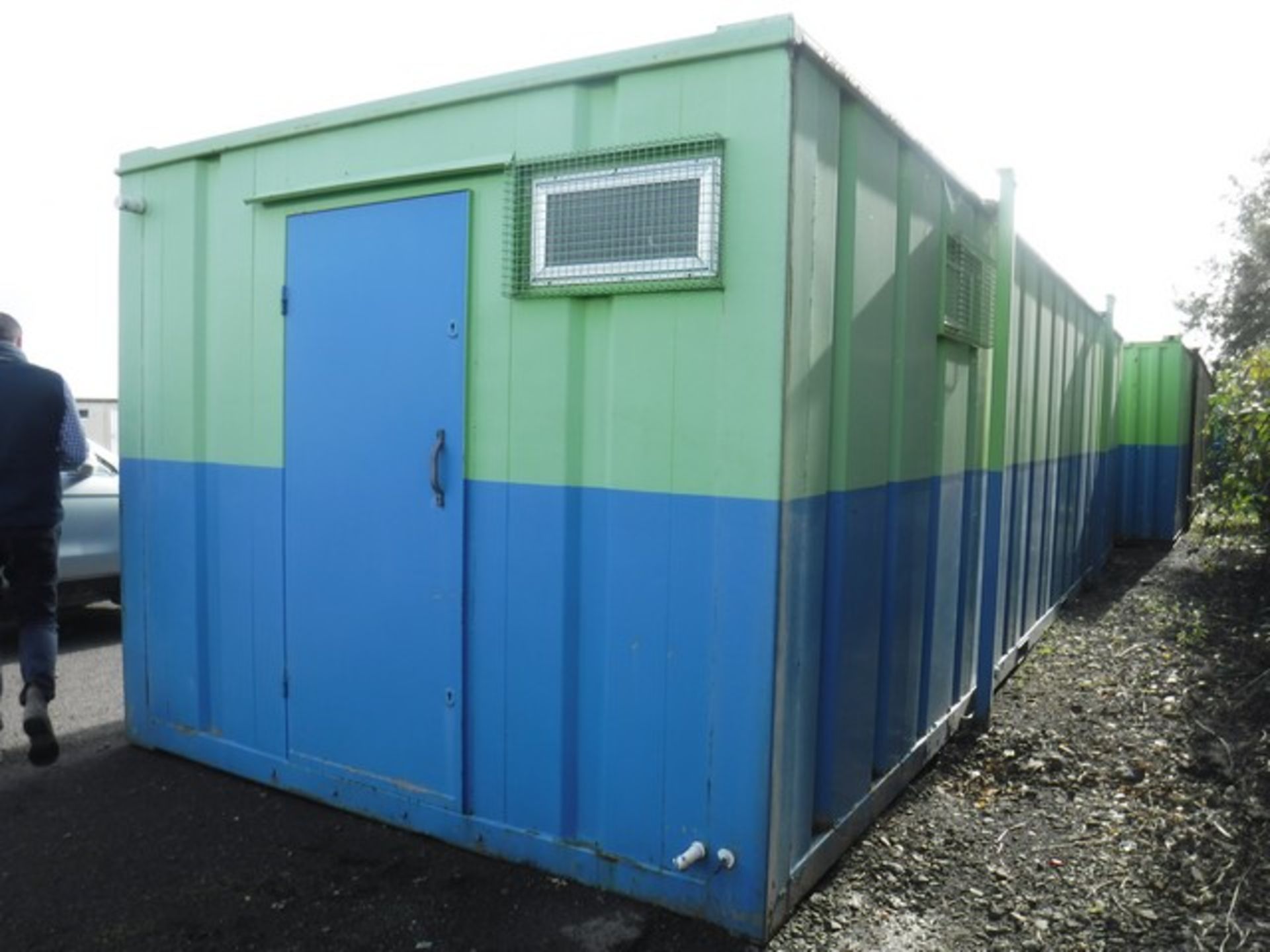 INTEGRA 32 x 10FT ANTI VANDAL UNIT C/W CANTEEN, DRYING ROOM AND END TOILET - Image 8 of 8