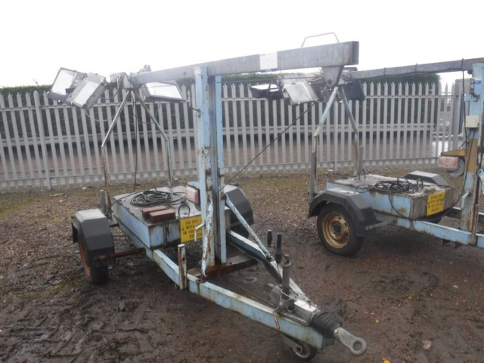 INDESPENSION SINGLE AXLE LIGHT TOWER