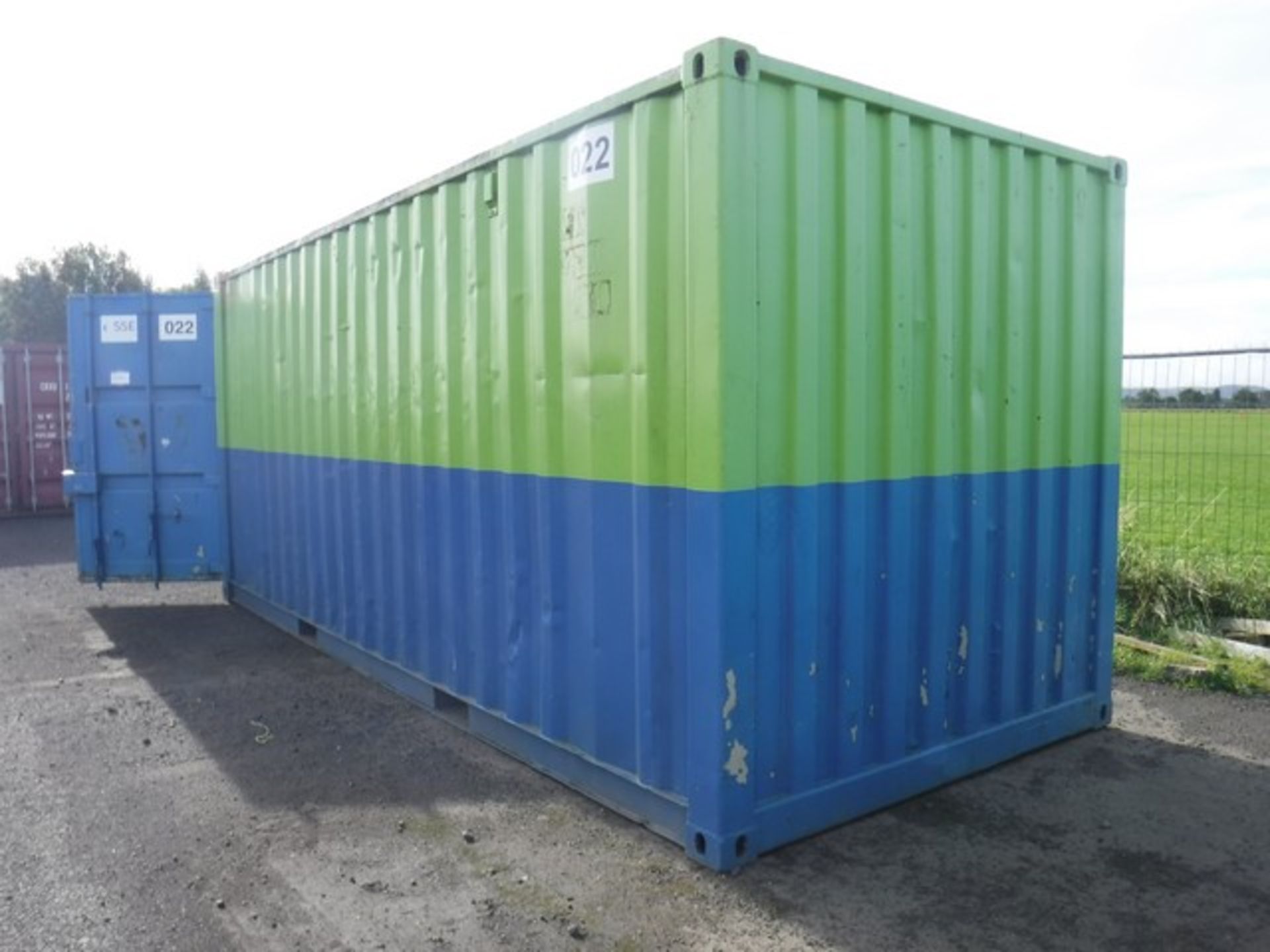 SHIPPING CONTAINER 20FT C/W RACKING **NO KEYS**