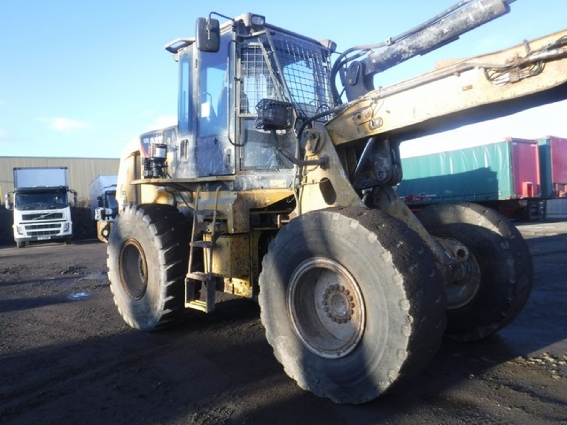 2008 CAT 930H loading shovel 21,474 hrs sold complete with hi tip bucket and window guards S/N CAT09 - Bild 3 aus 13