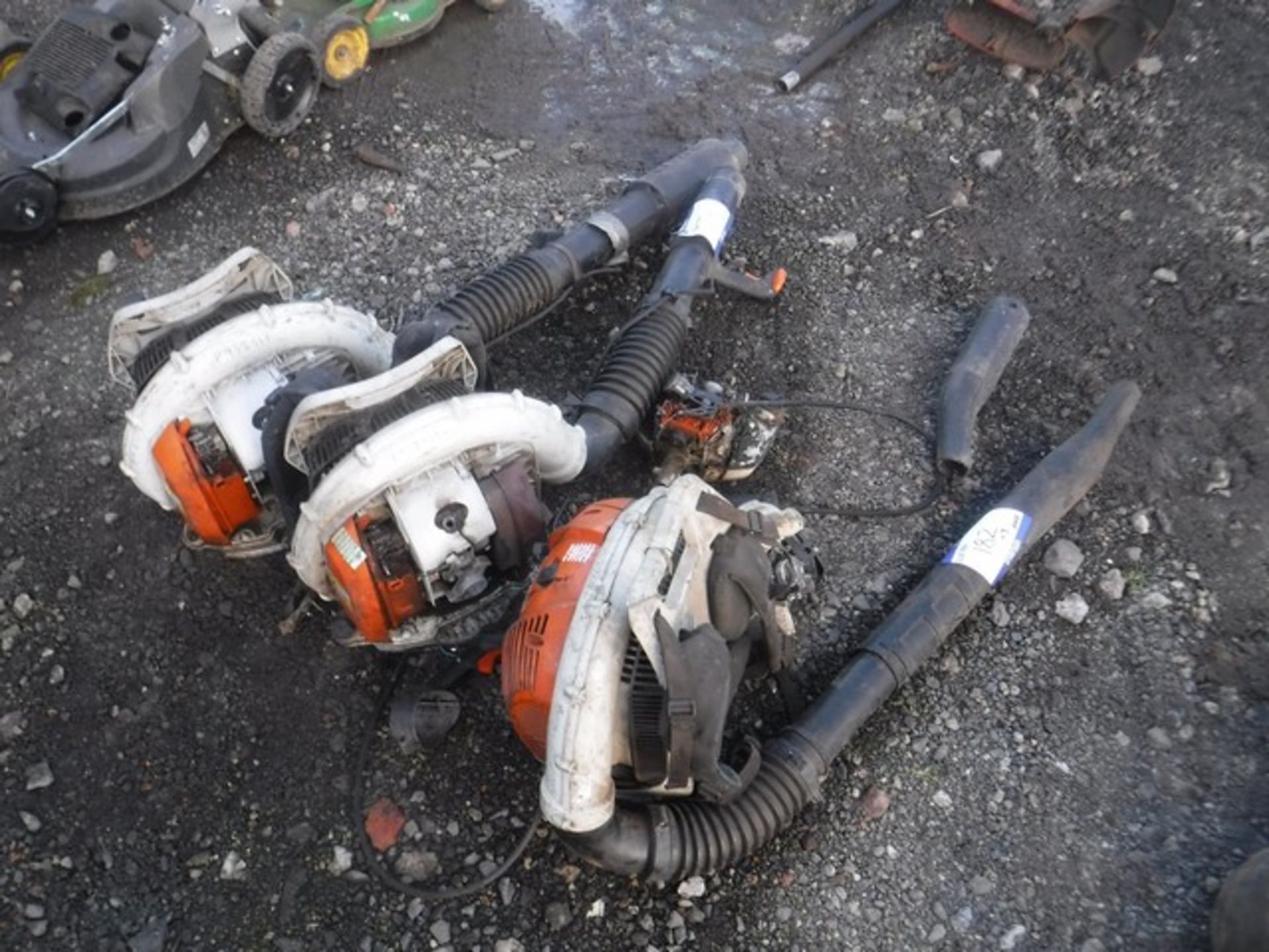 Leaf blowers x 3 for spares or repairs