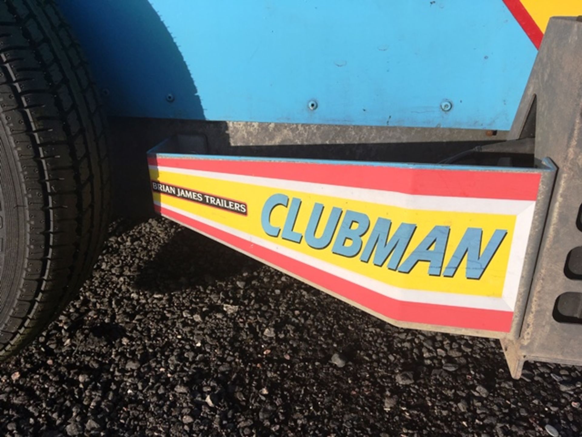 BRIAN JAMES CLUBMAN 13' x 5' box trailer. Single rear door c/w 2 side access doors. Key in office. - Image 2 of 4