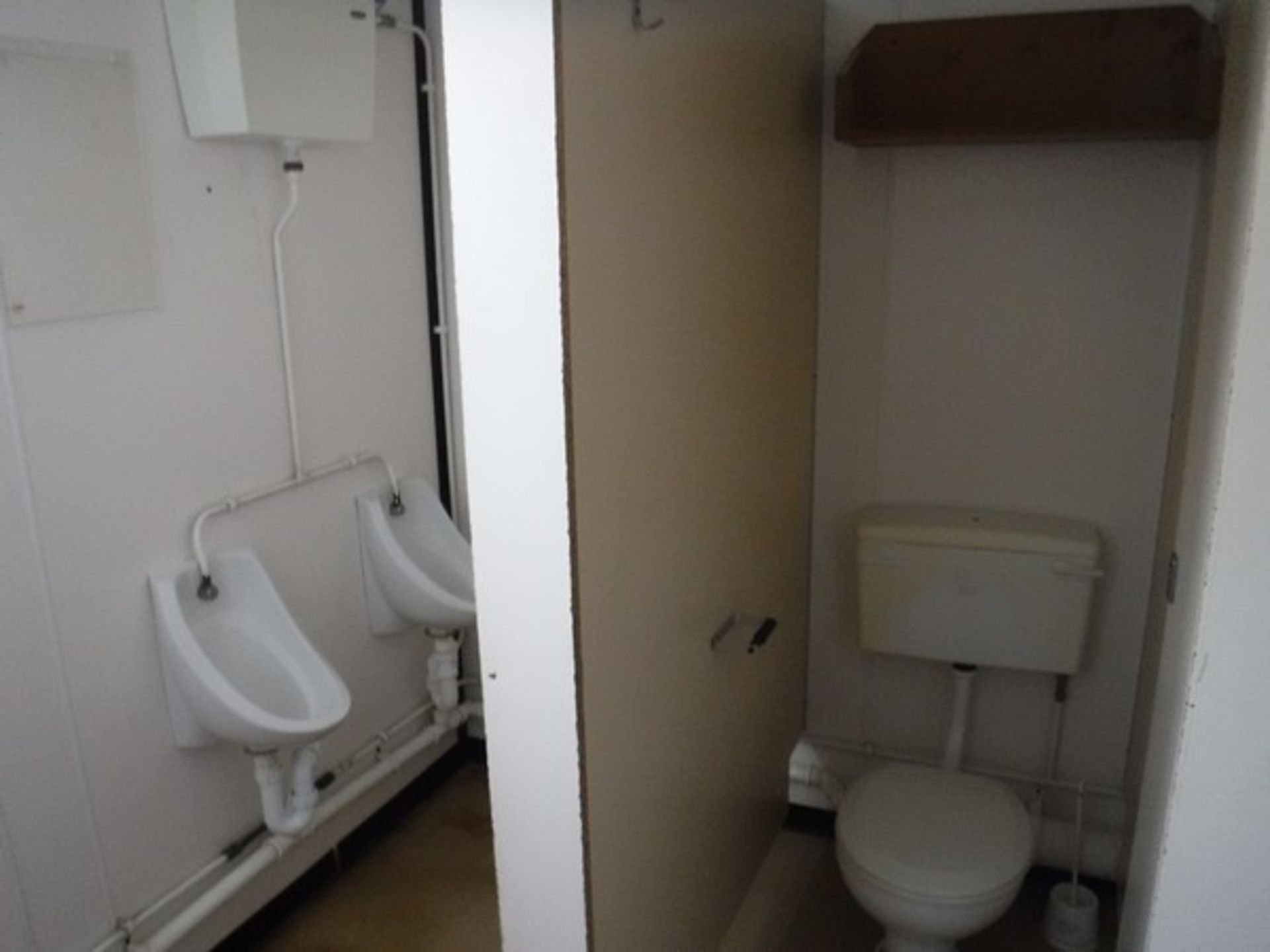 12' x 10' JACKLEG male & female toilet block - Bild 7 aus 8