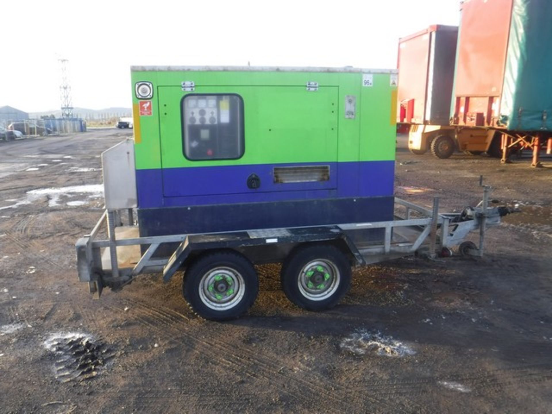 F.G.Wilson LCN 60KVA diesel generator on twin axle trailer 16366 hrs (not verified)ID no. 60.19N SN - Bild 3 aus 8