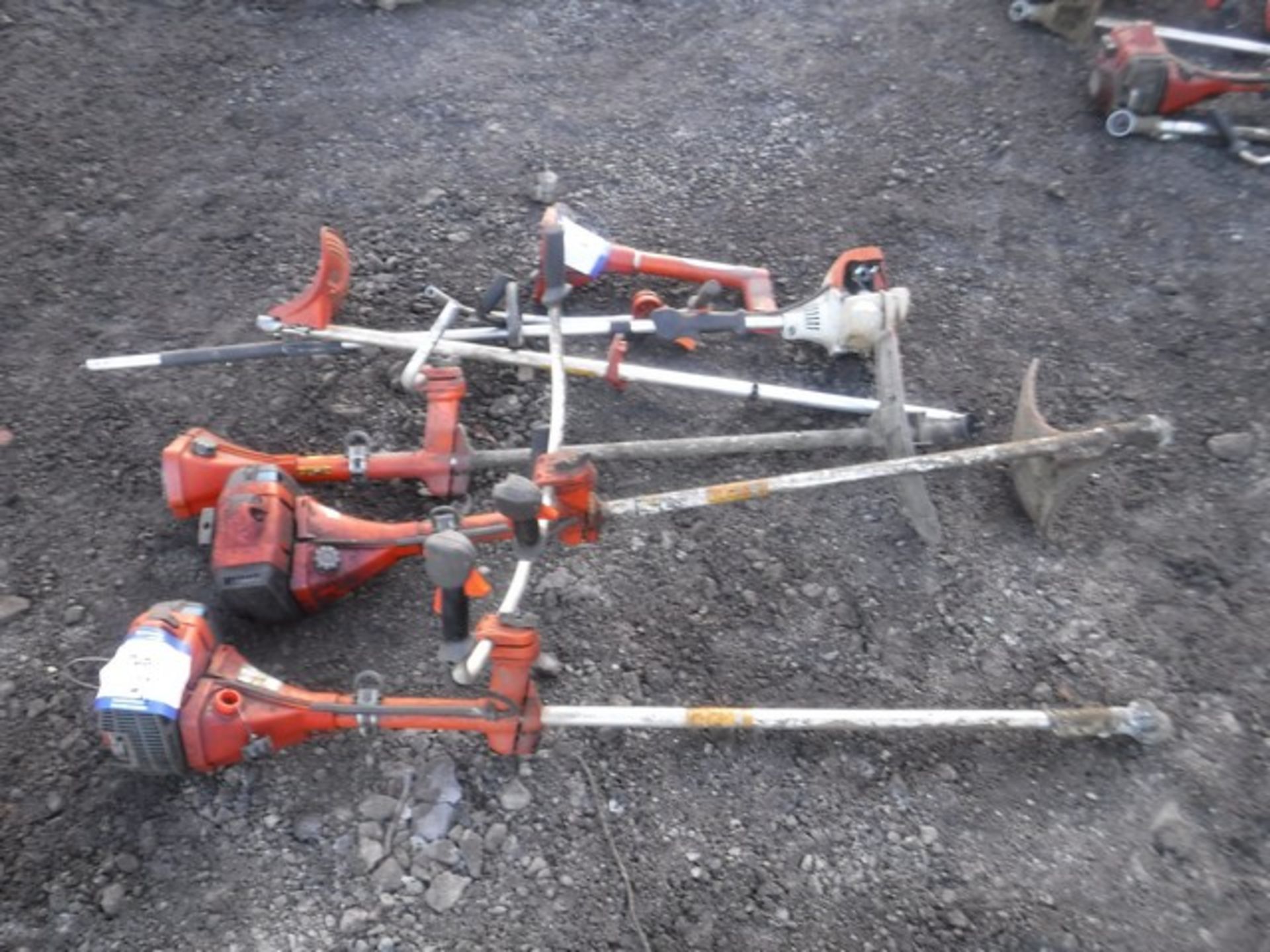 HUSQVARNA strimmers x 4 for spares or repairs.