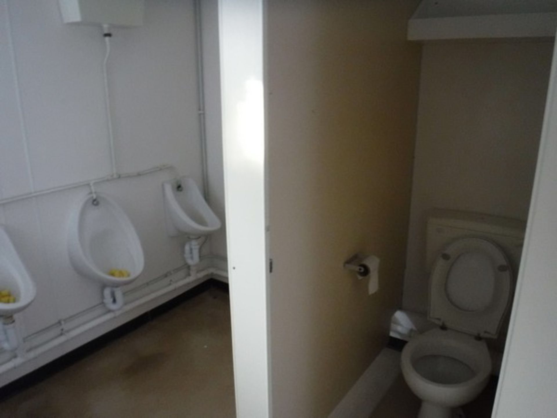 16' x 9' JACKLEG male & female toilet cabin - Bild 7 aus 8