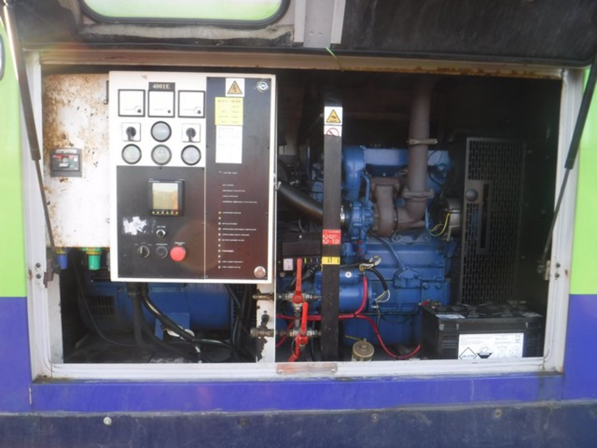 F.G.Wilson LCN 60KVA diesel generator on twin axle trailer 16366 hrs (not verified)ID no. 60.19N SN - Bild 5 aus 8