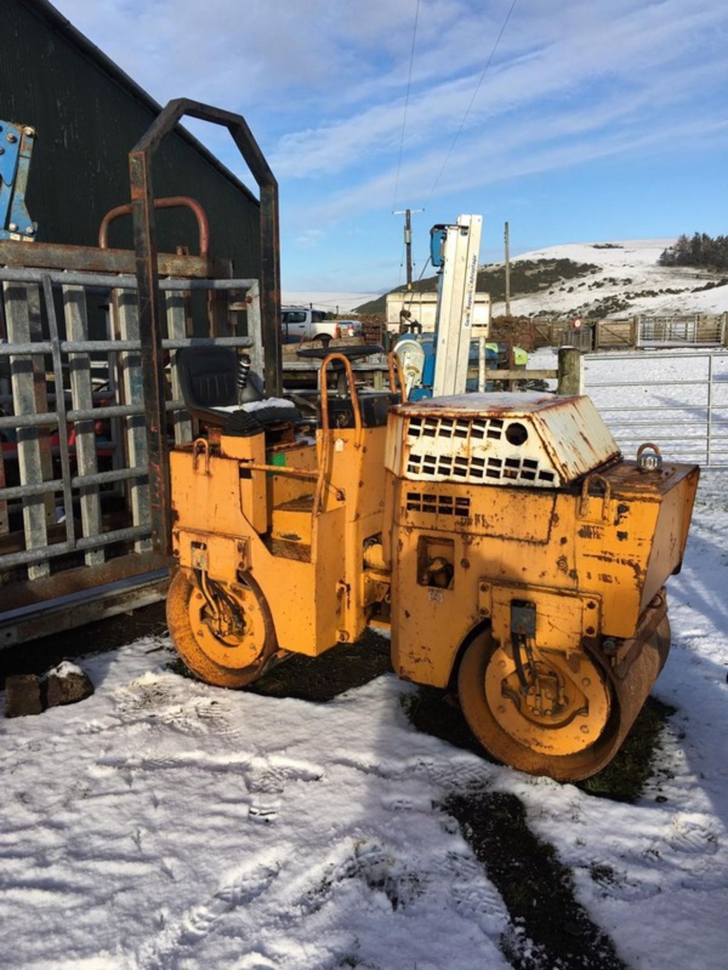 BENFORD 800 double drum roller, key start. . **To be sold from Errol auction site. Viewing and uplif - Image 5 of 5