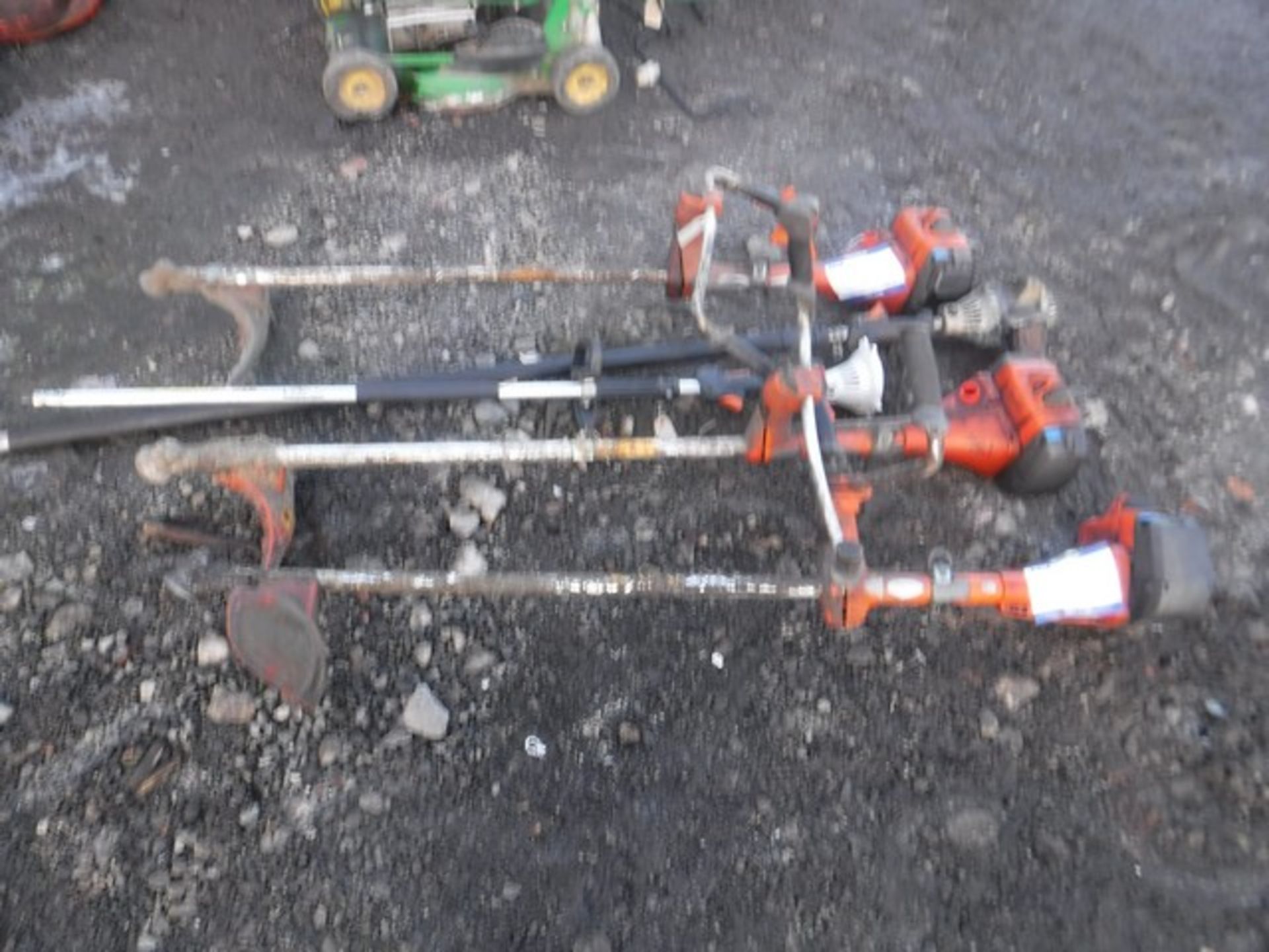 Strimmers x 5 for spares or repairs