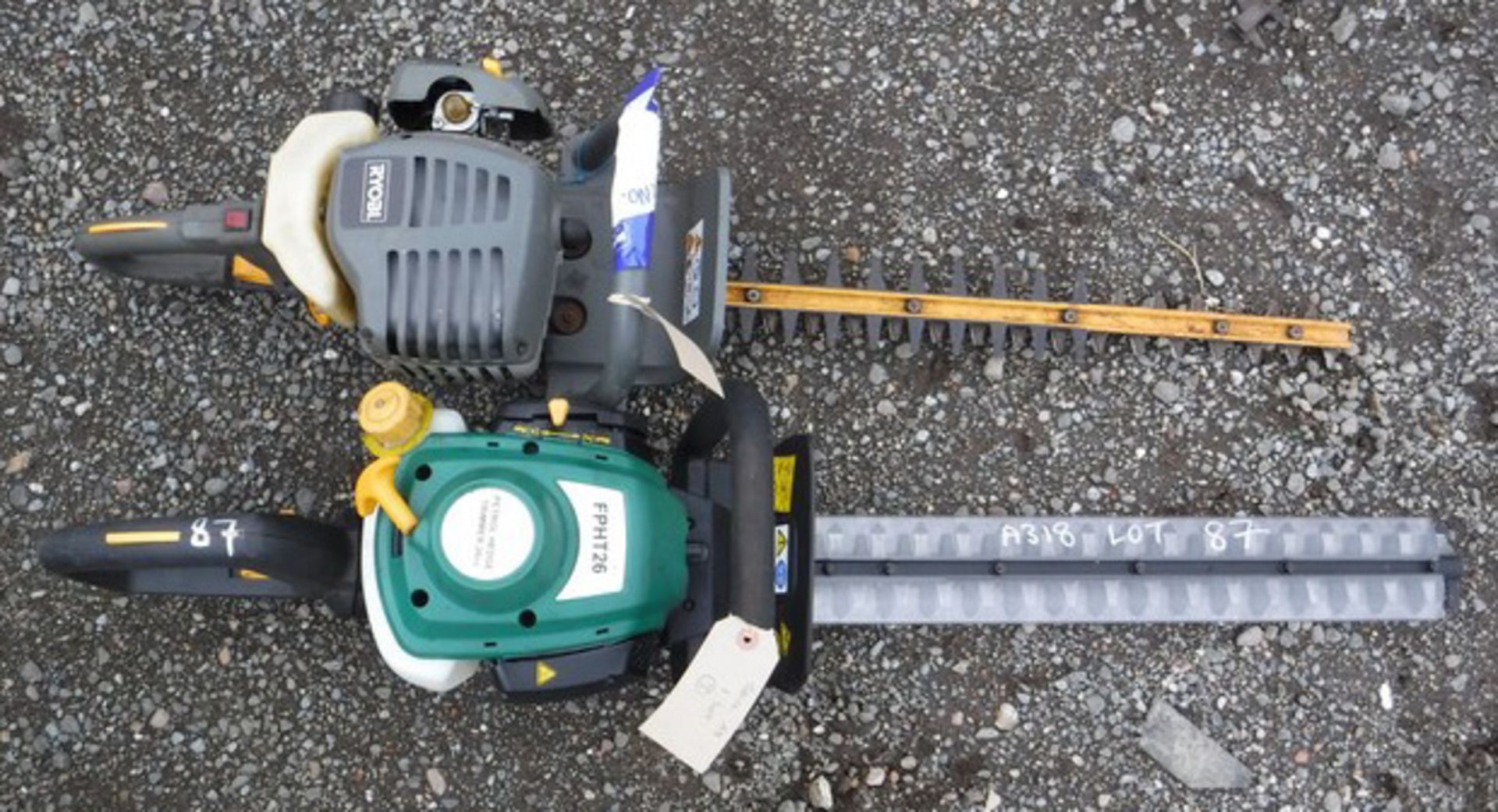 CHAINSAWS electric x 3 . Spares or repair DETRUC hedge trimmer FAHT26 & RYOBI RHT2660DA hedge trimme