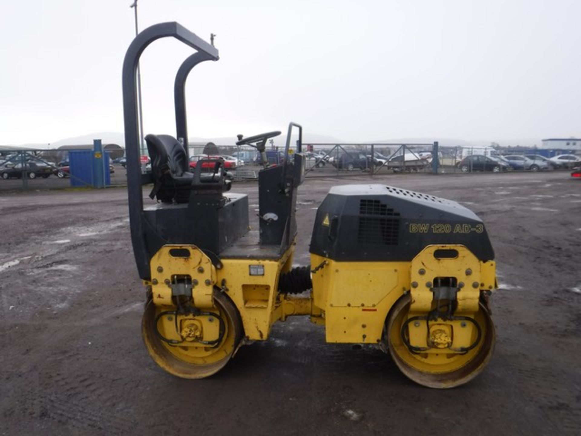 BOMAG vibrating roller BW120 AD-3 S/N 101170510657 - Image 2 of 7