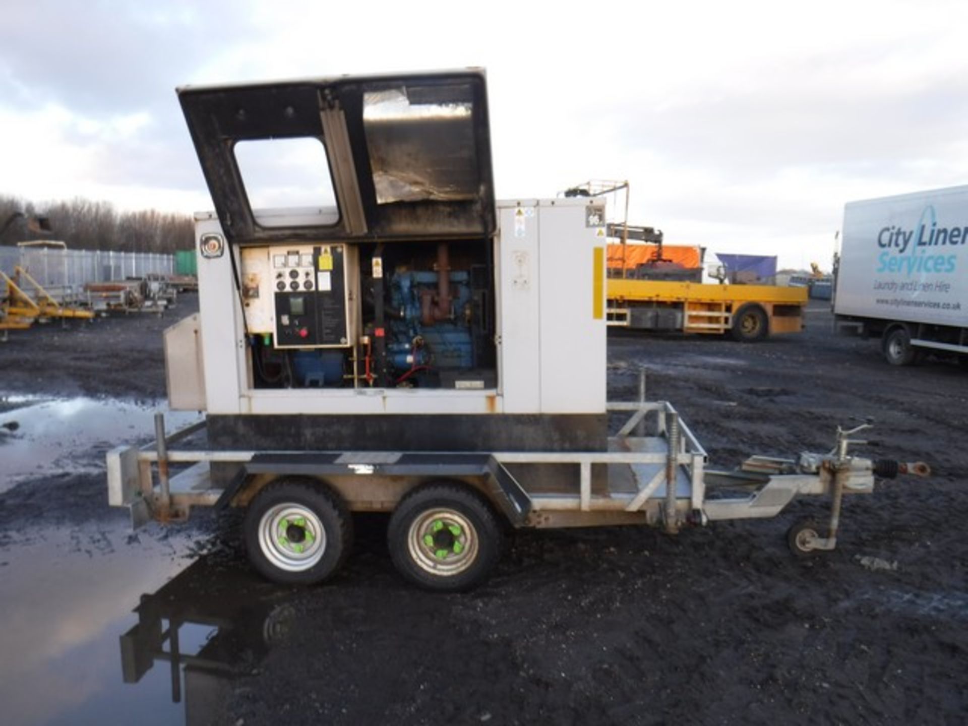 FG WILSON LCH 60 KVA generator on twin axle trailer ID 60.15 S/N FGWPEP03LD-OA11893. 1194hrs. Asset - Bild 2 aus 8