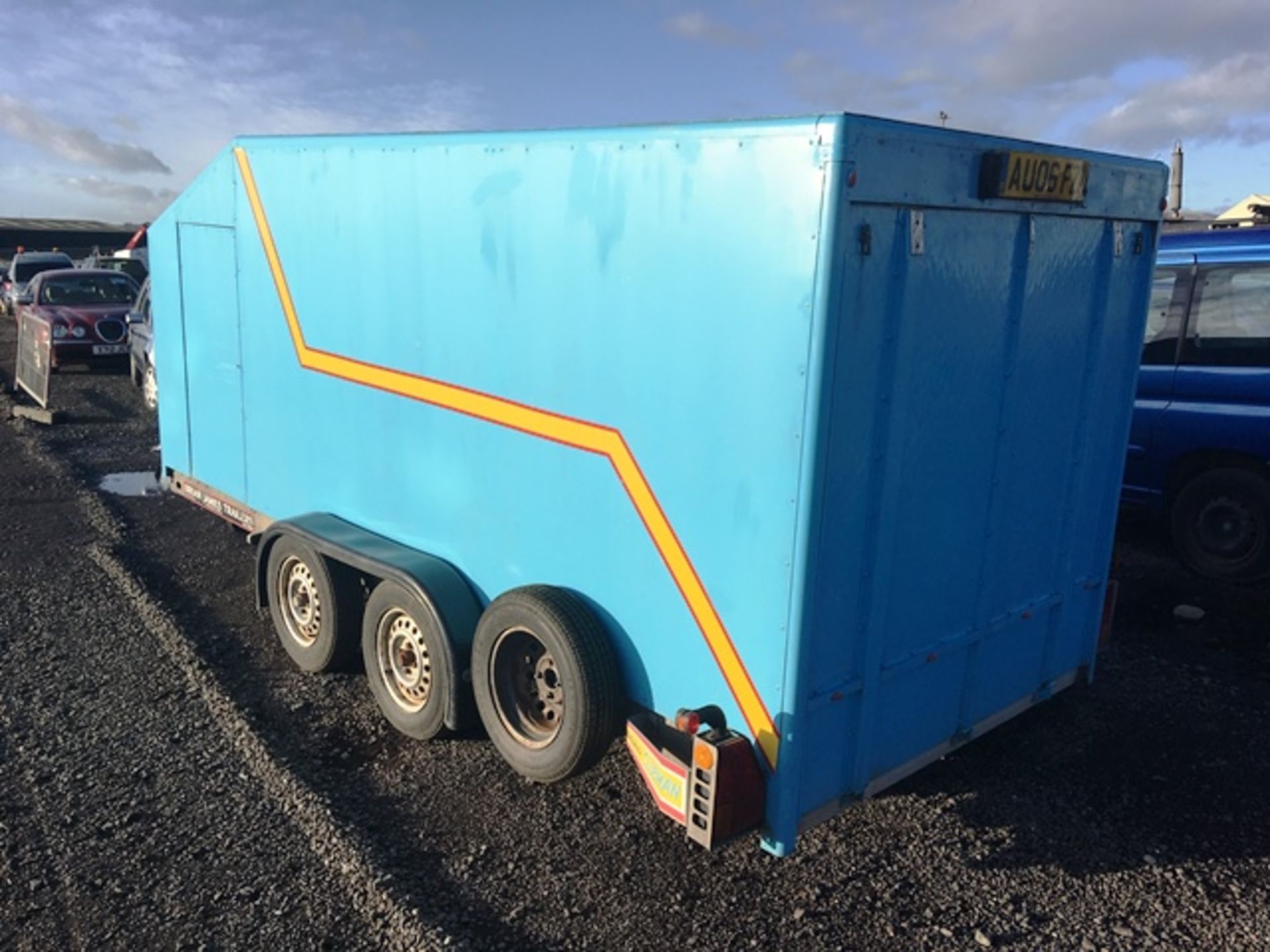 BRIAN JAMES CLUBMAN 13' x 5' box trailer. Single rear door c/w 2 side access doors. Key in office. - Image 3 of 4