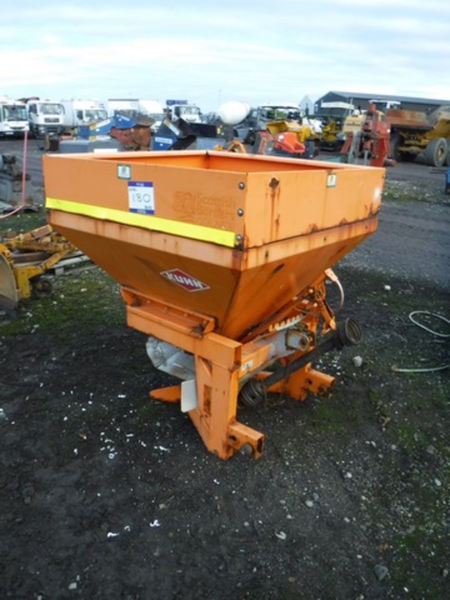 KHUHN salt spreader