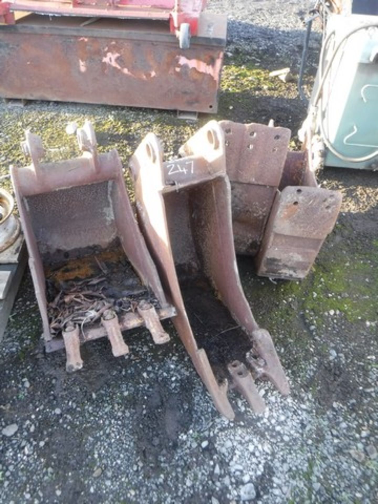 Various digging buckets for JCB - Bild 2 aus 2