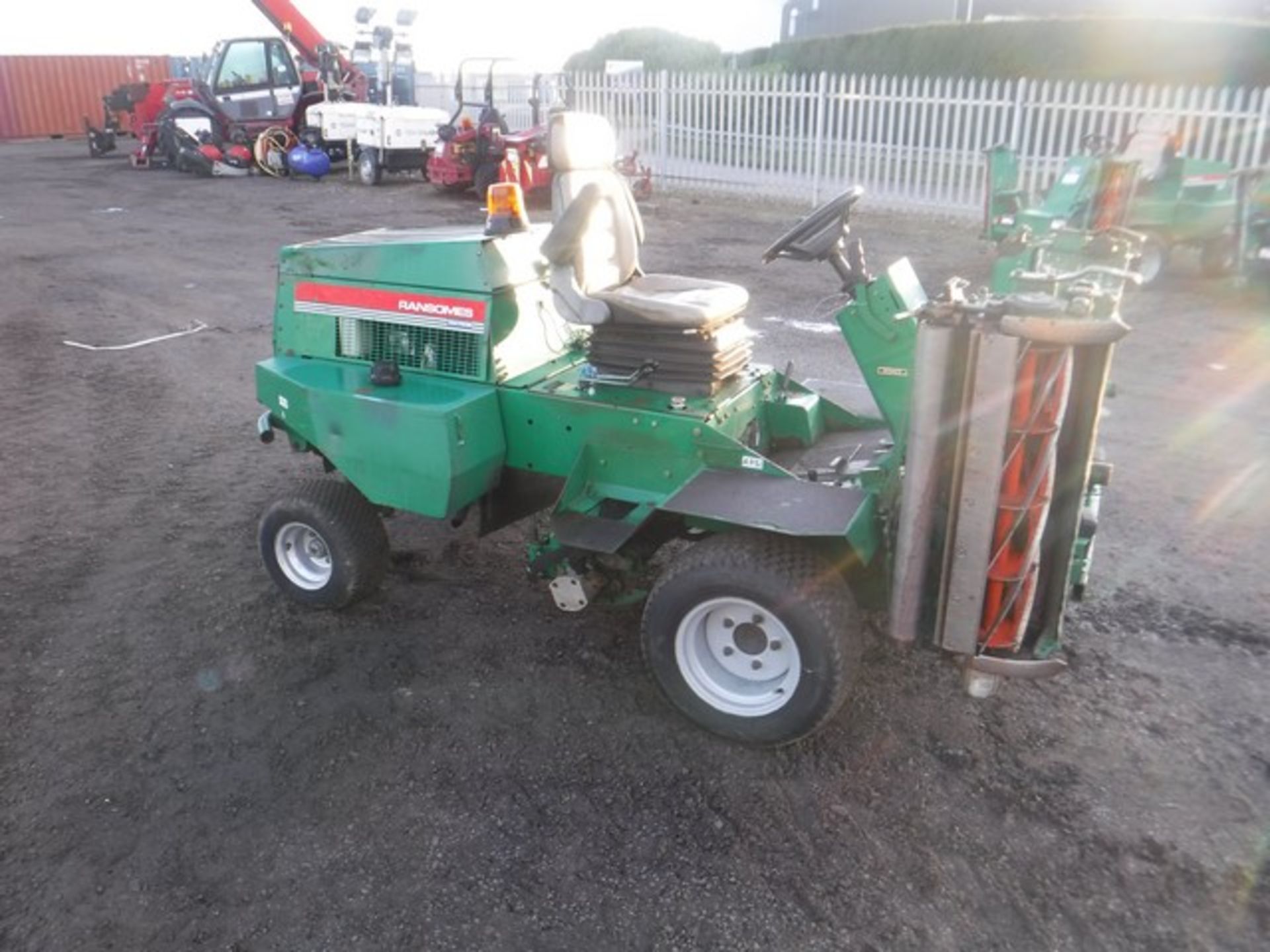 RANSOMES highway mower 3075 hrs.S/N WJ000567. Reg No SN51 ZXC - Image 2 of 7