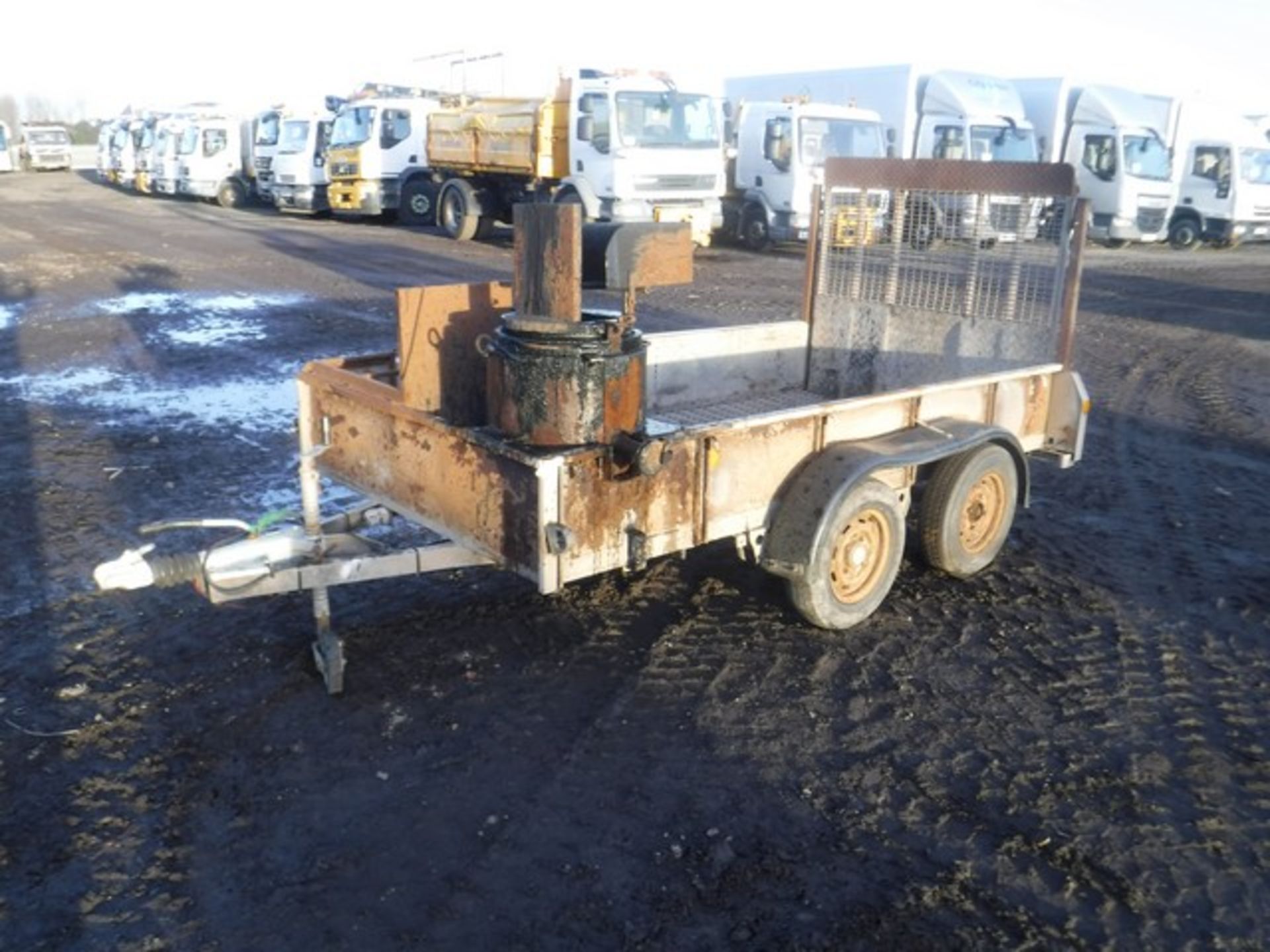 IFOR WILLIAMS twin axle trailer. Tar pot fitted to trailer. S/NX0266949