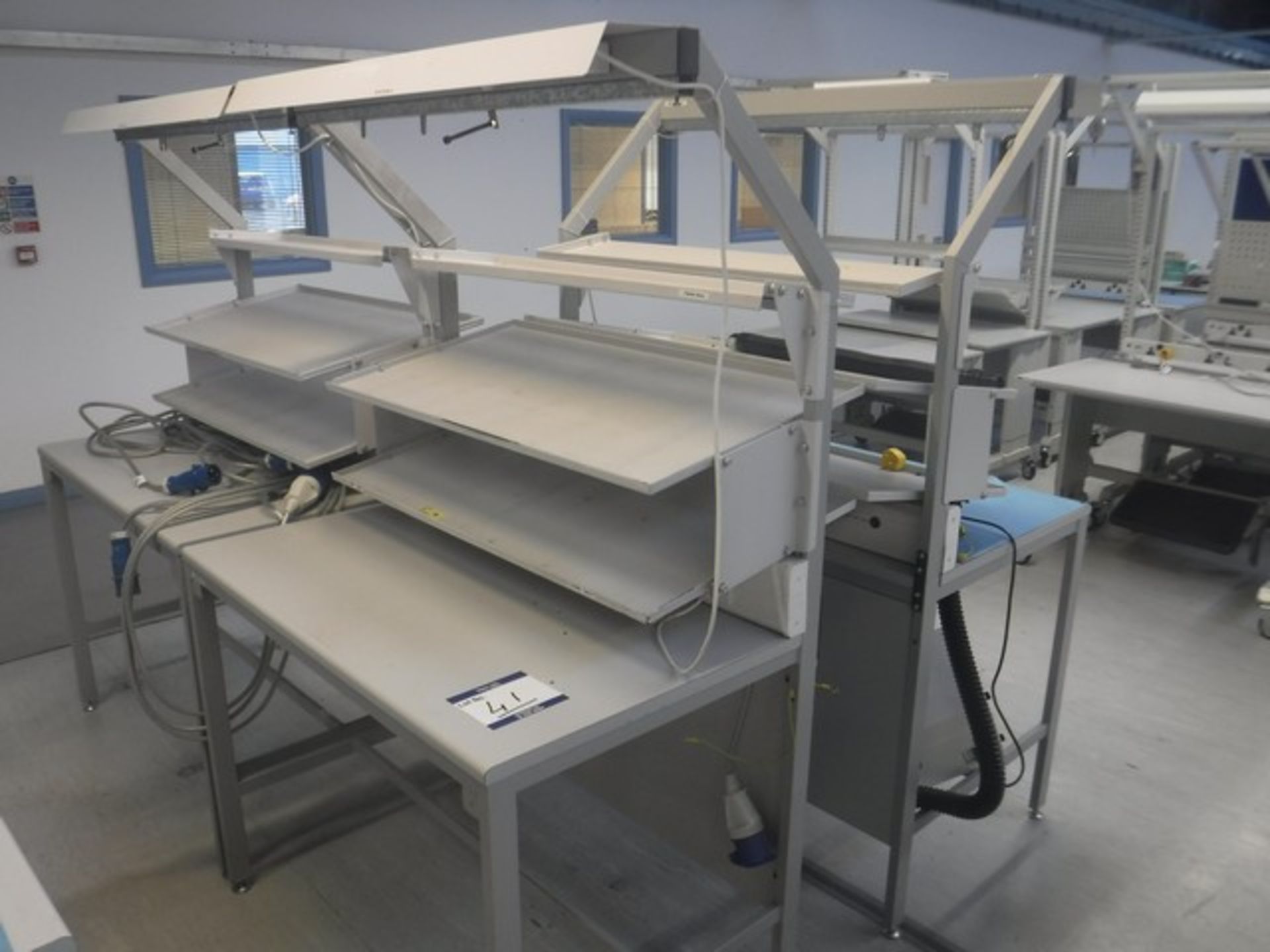 4ft Work stations x5
