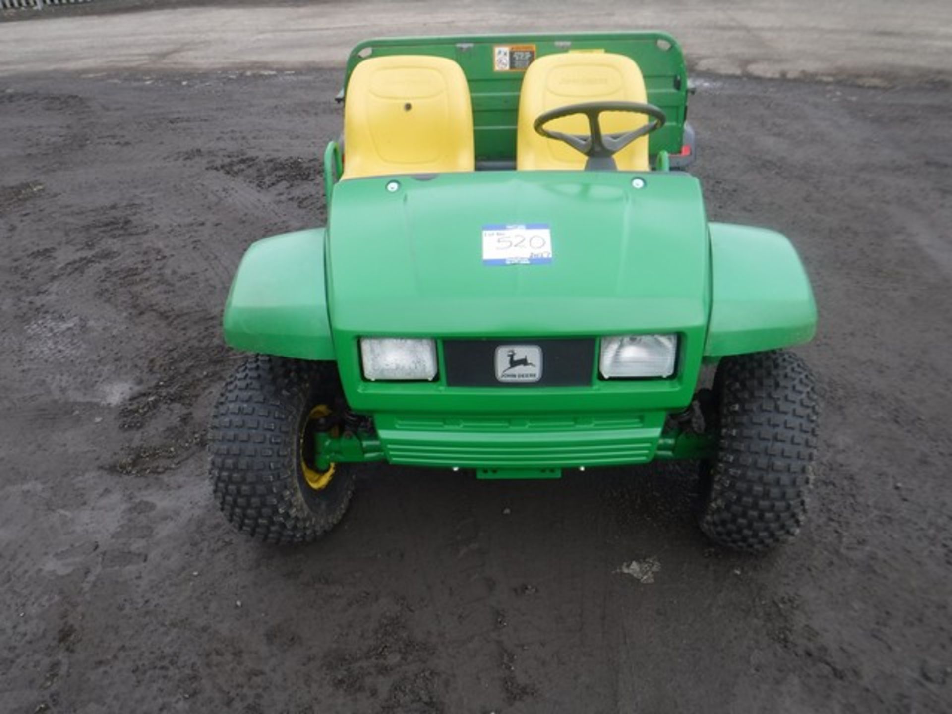 John Deere 4 x2 Petrol Gator, Bedliner, Tipper Kit. Perfect working order. (Approx 2,000 year) Very - Image 2 of 4