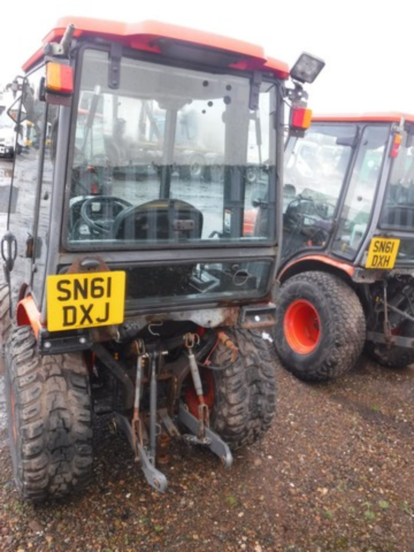 KUBOTA B2530 tractor 715hrs (not verified) - Image 4 of 7