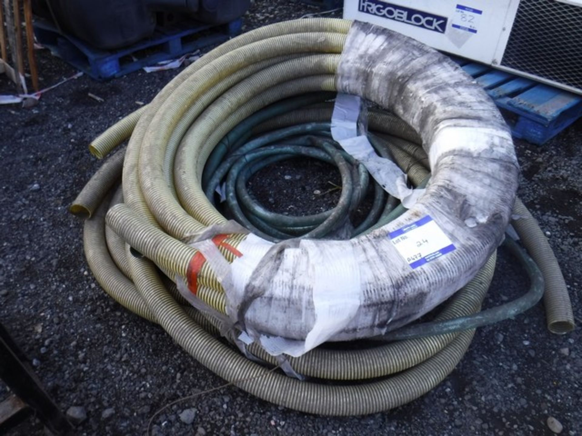 Roll of drainage pipe, suction pipe and reinforced hose