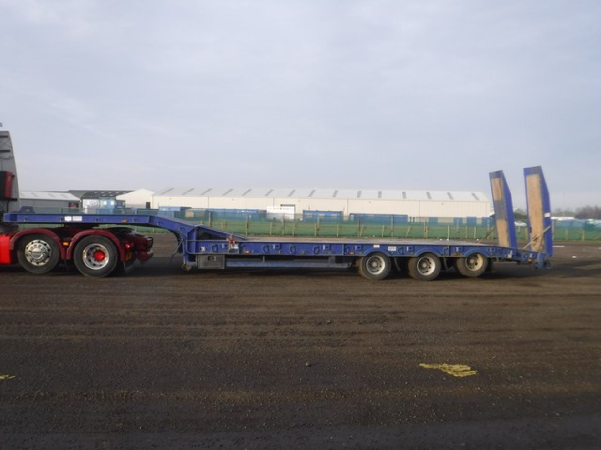 MACAULEY arctic low loader trailer c/w hydraulic ramps, winch & lifting equipment. 13.6m. - Image 2 of 6